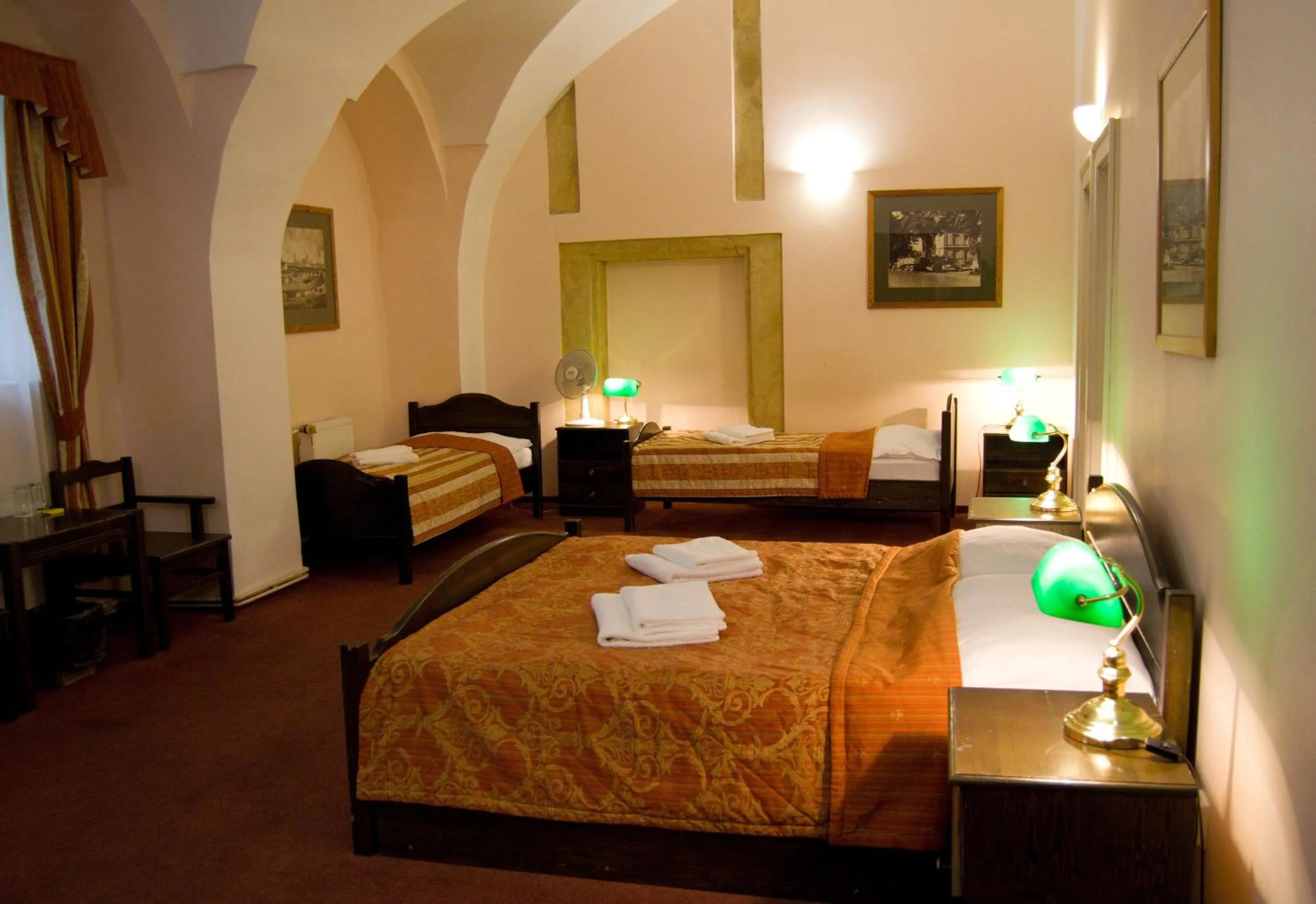 Bedroom, Bed in U Medvidku-Brewery Hotel