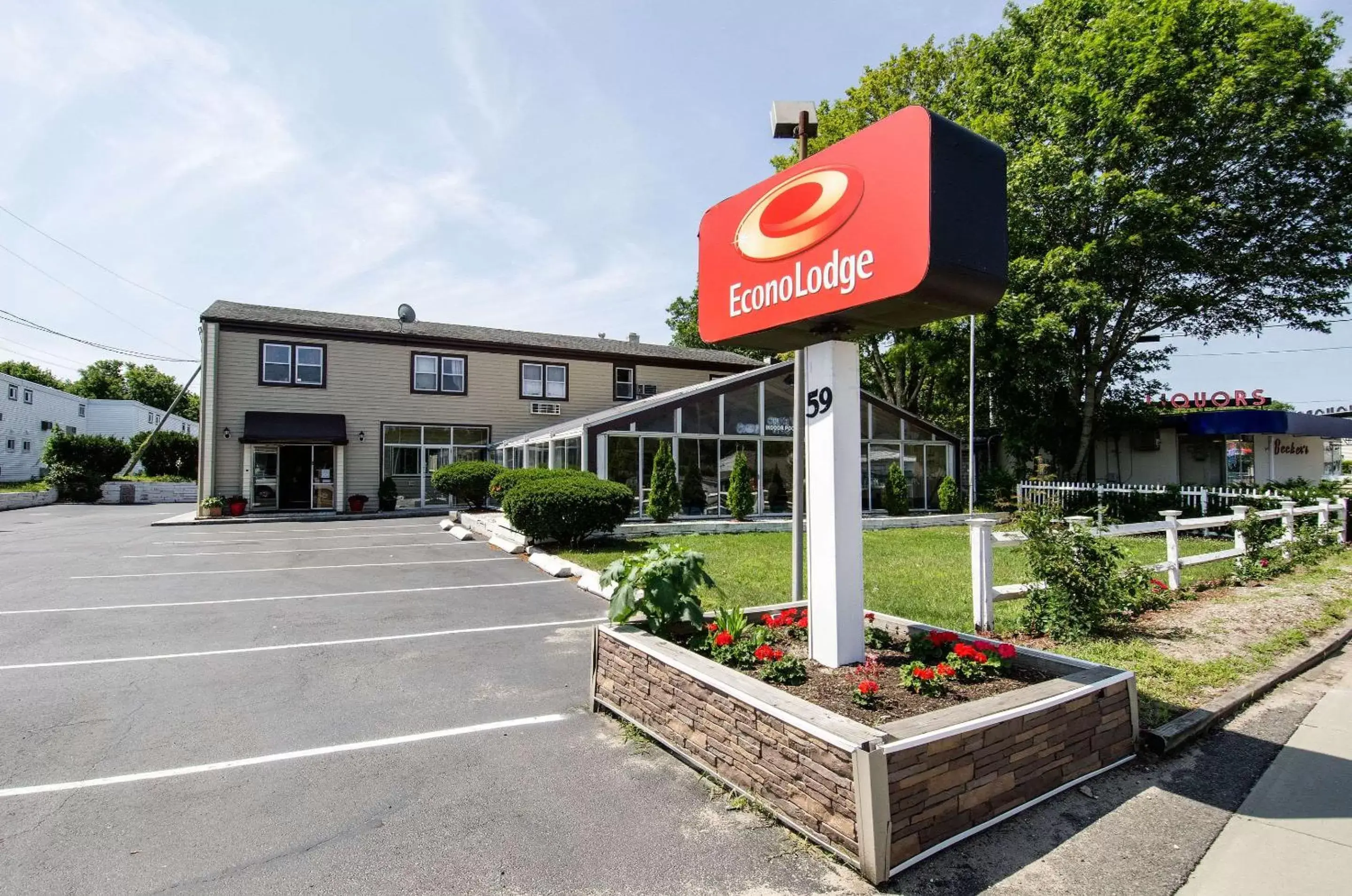 Property Building in Econo Lodge West Yarmouth - Cape Cod