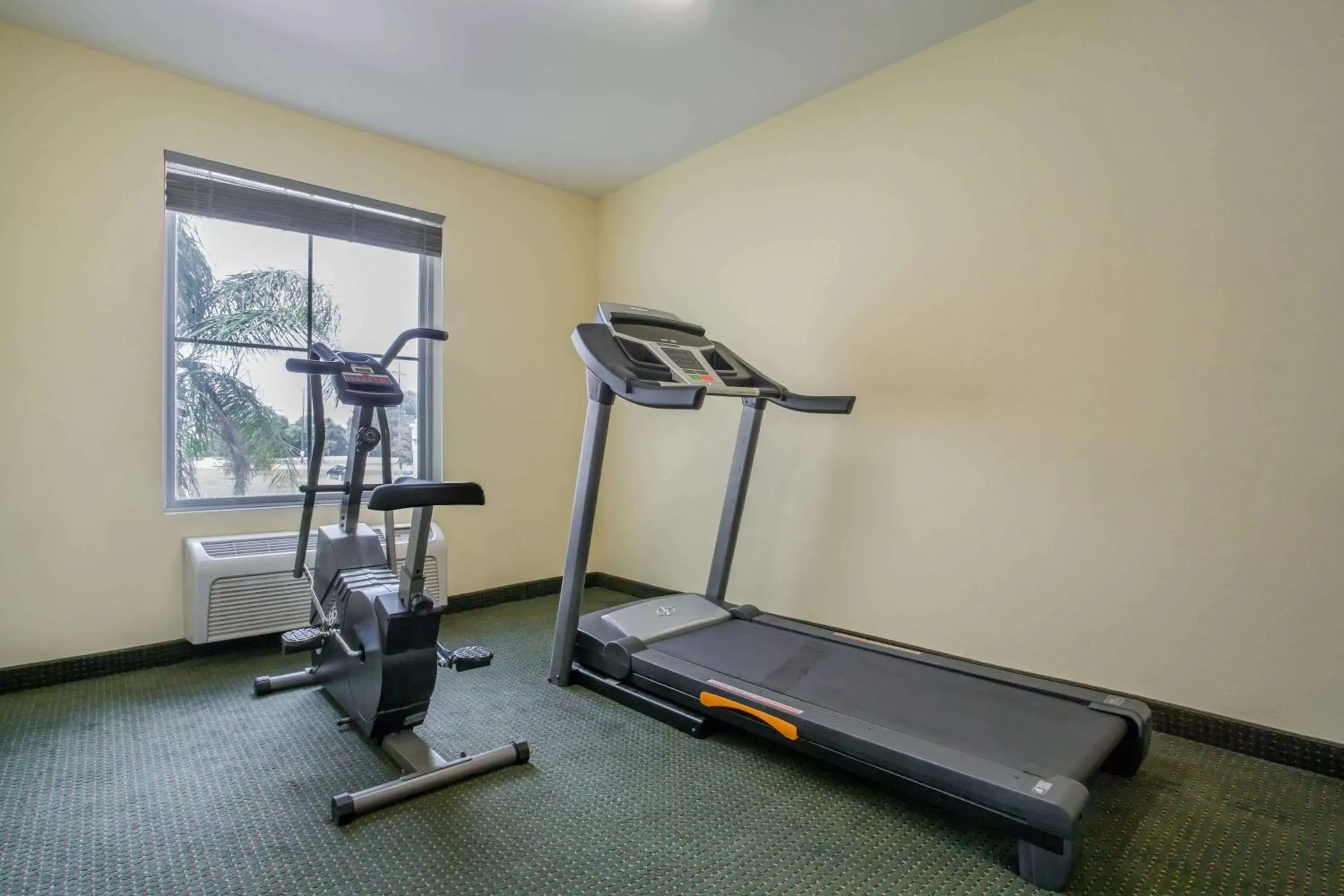 Fitness centre/facilities, Fitness Center/Facilities in Howard Johnson by Wyndham Houma