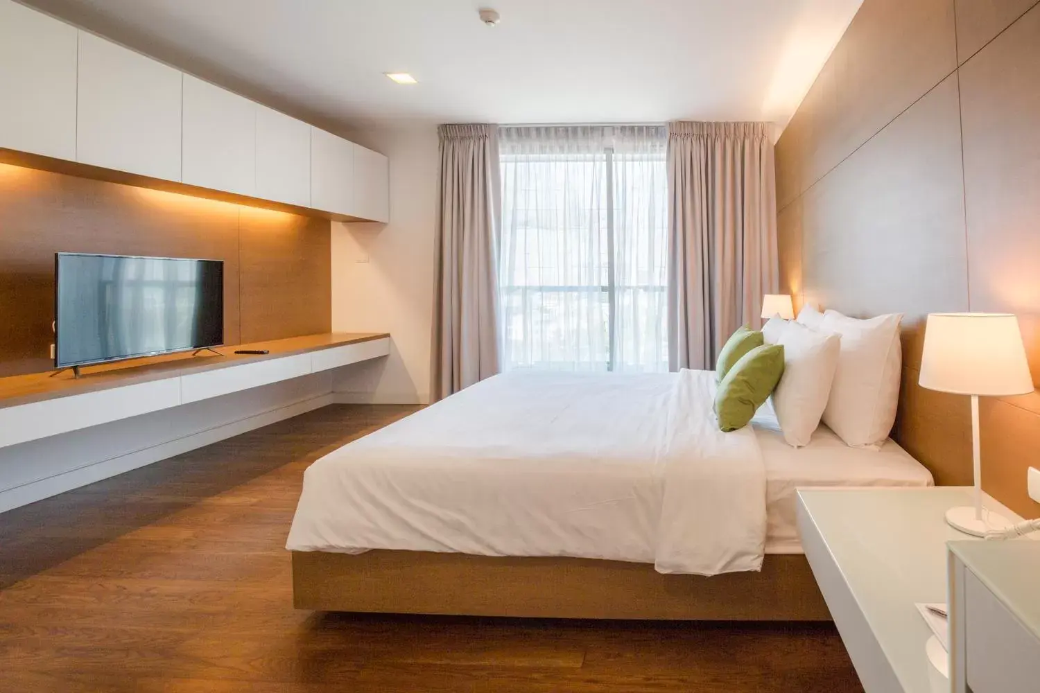 TV and multimedia, Bed in Northgate Ratchayothin - SHA Extra Plus