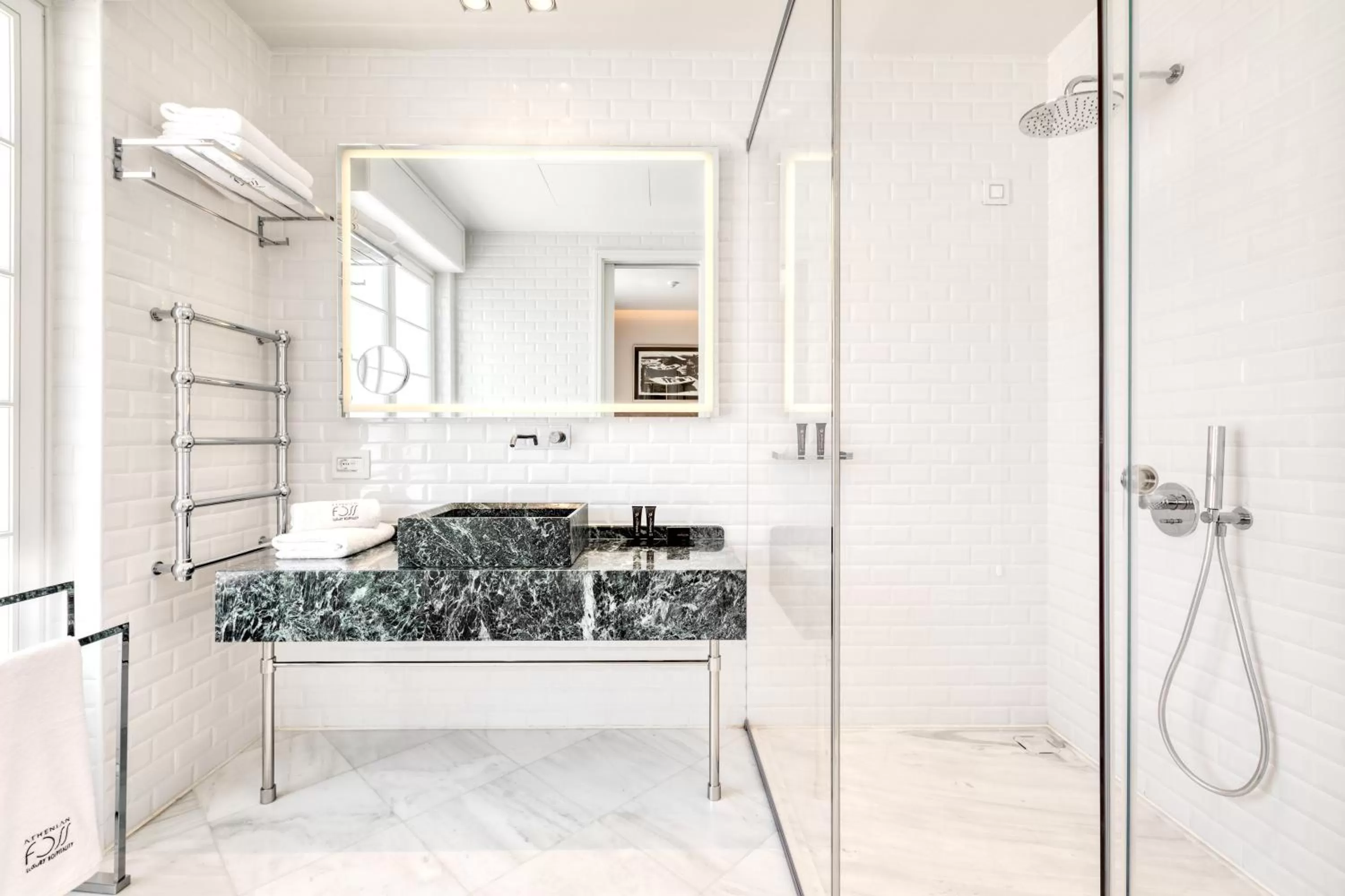 Shower in Athenian Foss