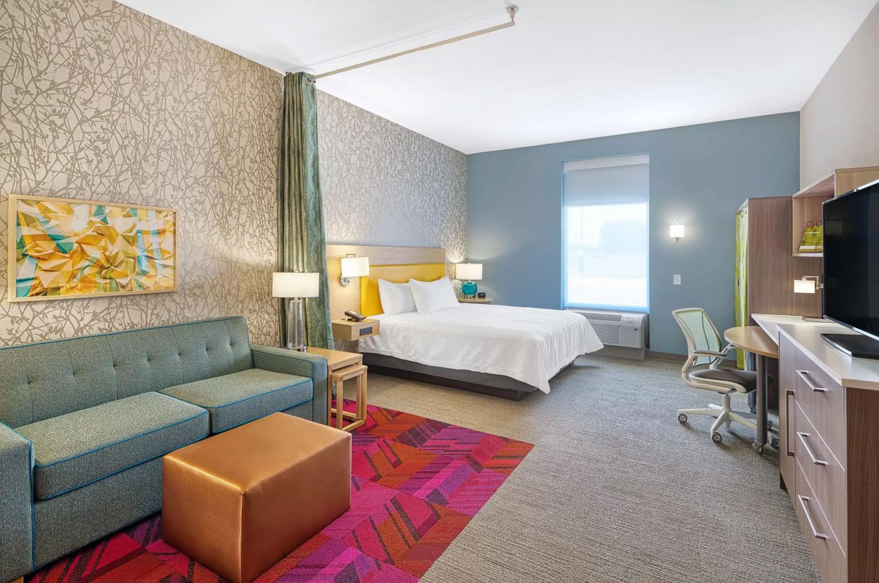 Living room, Bed in Home2 Suites By Hilton Batesville Living room, Bed in Home2 Suites By Hilton Batesville