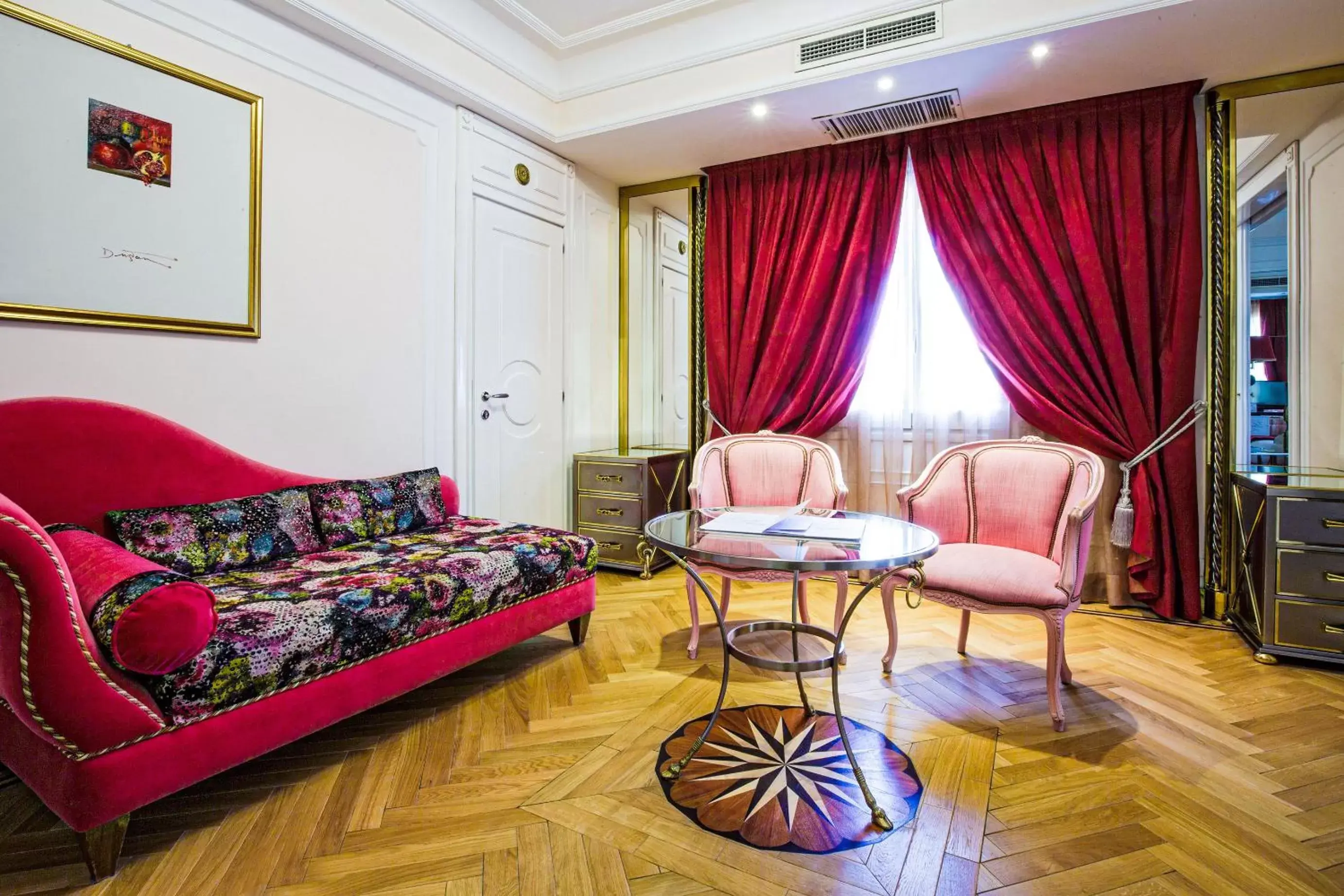 Living room, Seating Area in Grand Hotel Des Bains