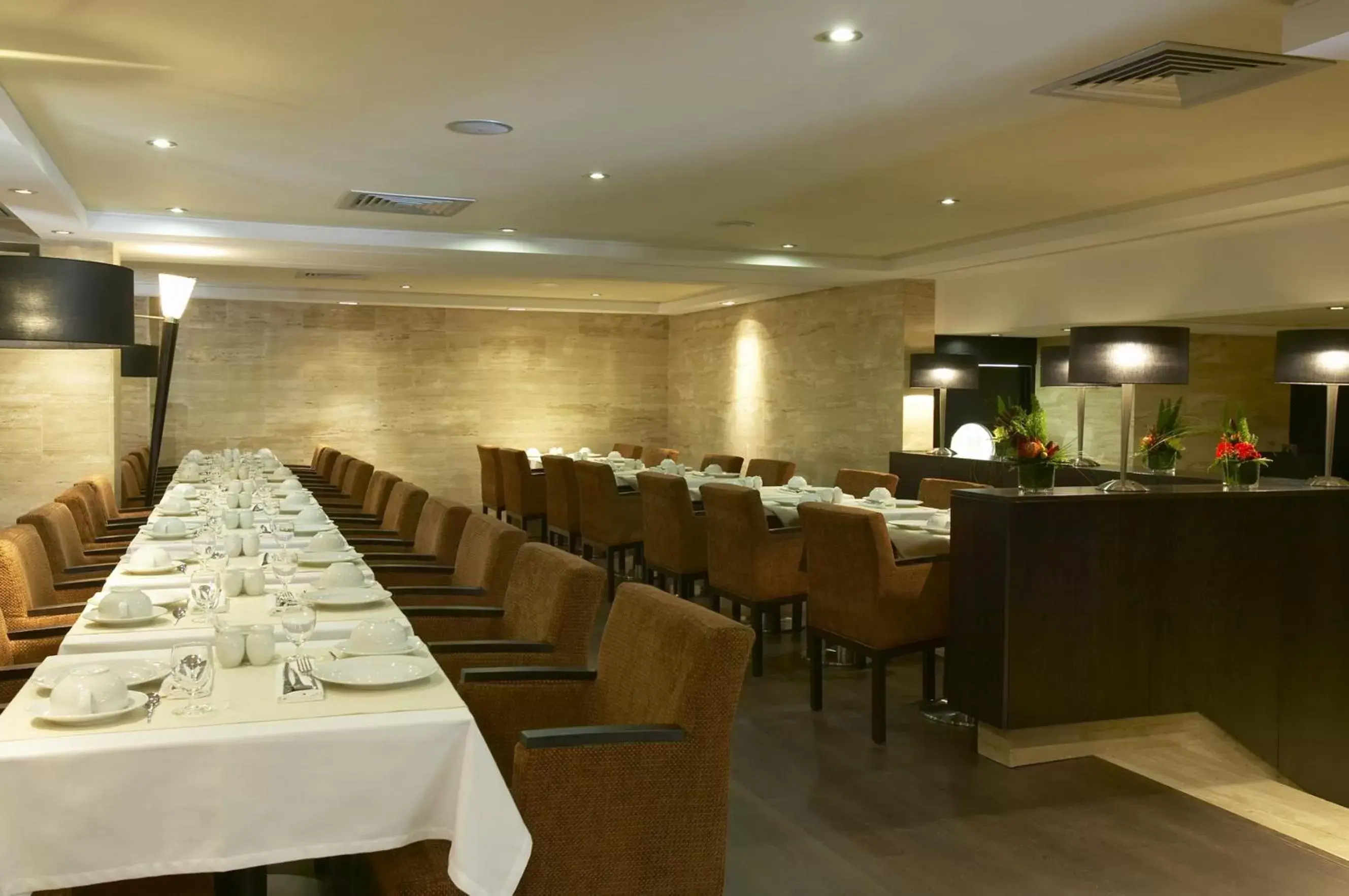 Restaurant/Places to Eat in Hotel Lisboa