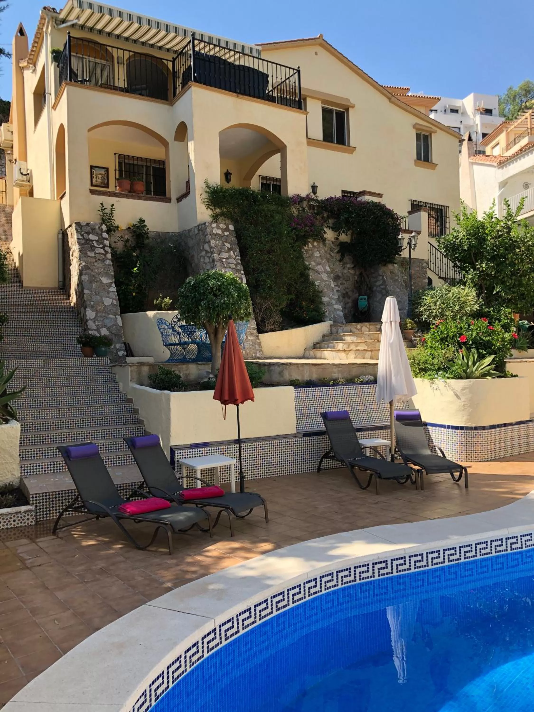 Swimming pool in Maravilloso Guesthouse