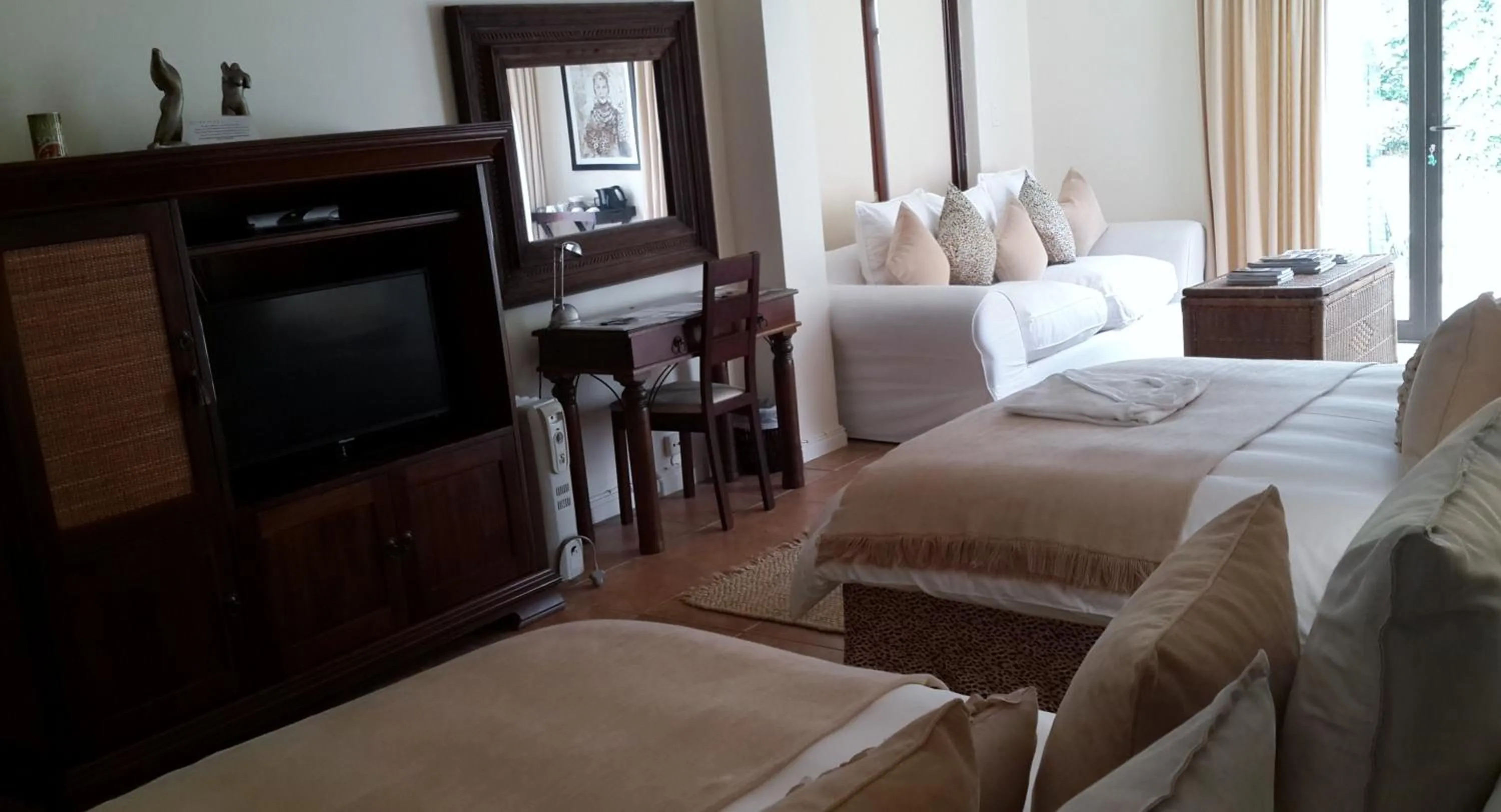 Day, Bed in Riversong Guest House