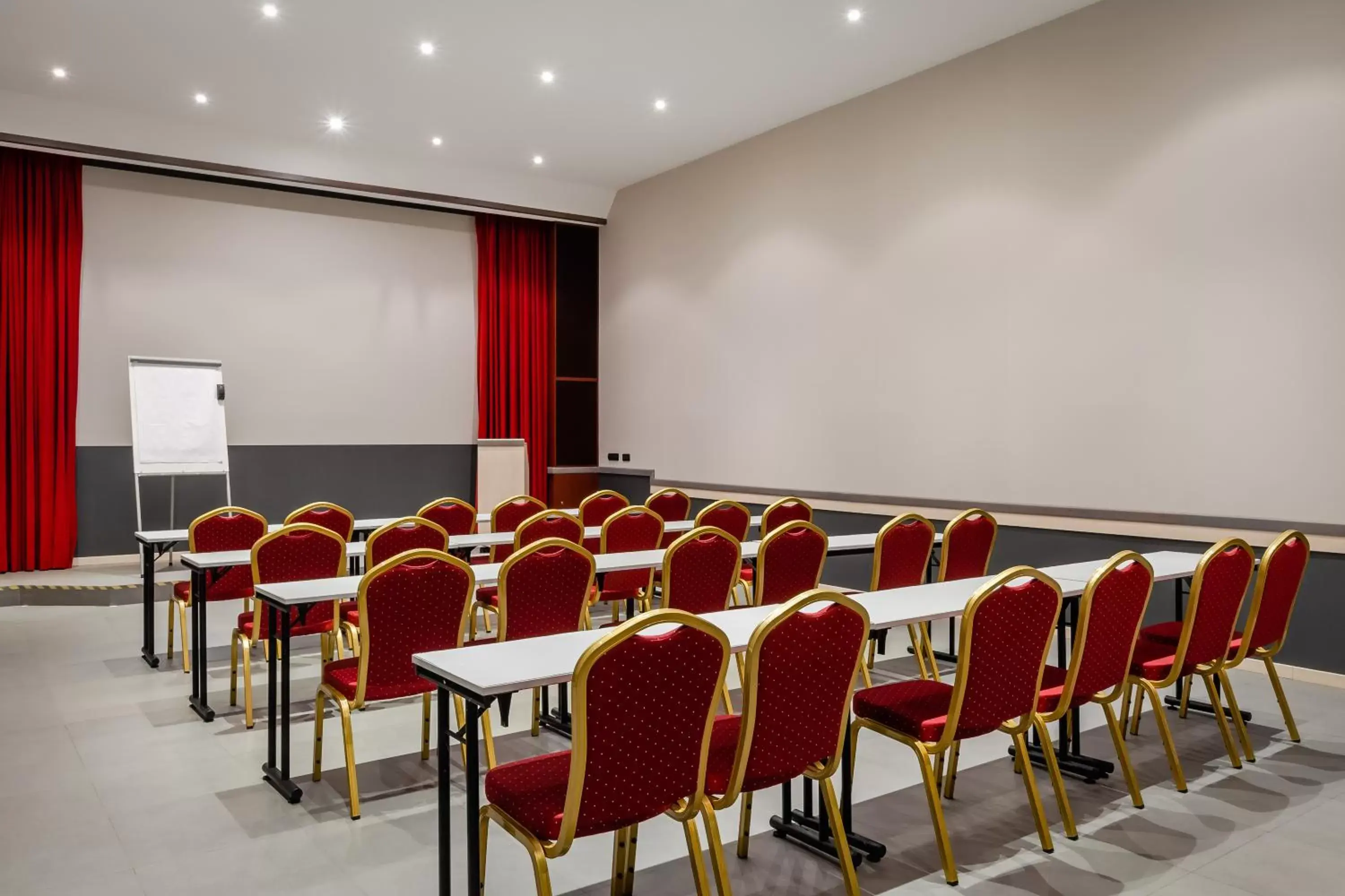 Meeting/conference room in Sunotel Club Central