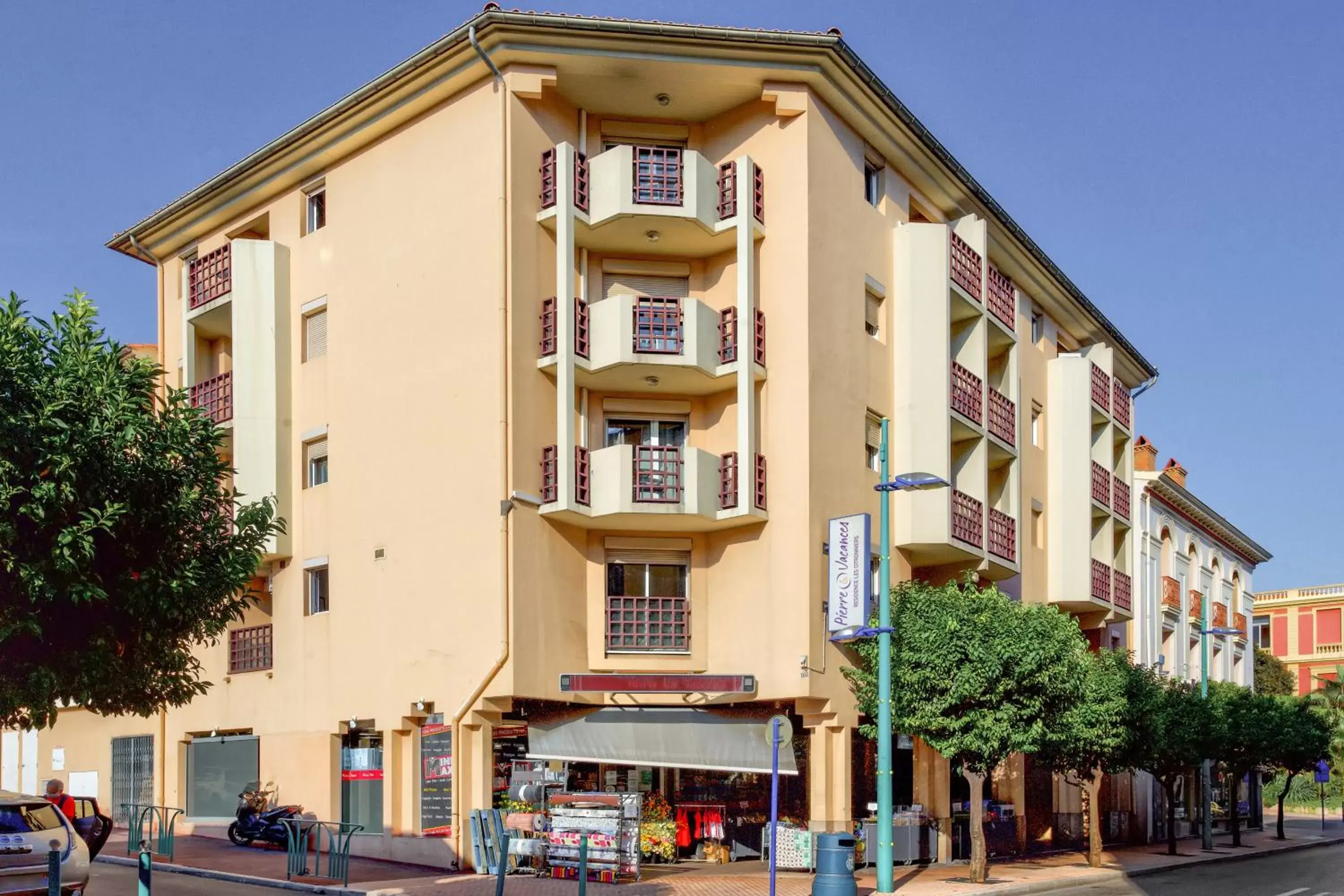 Facade/entrance, Property Building in Résidence Pierre & Vacances Les Citronniers