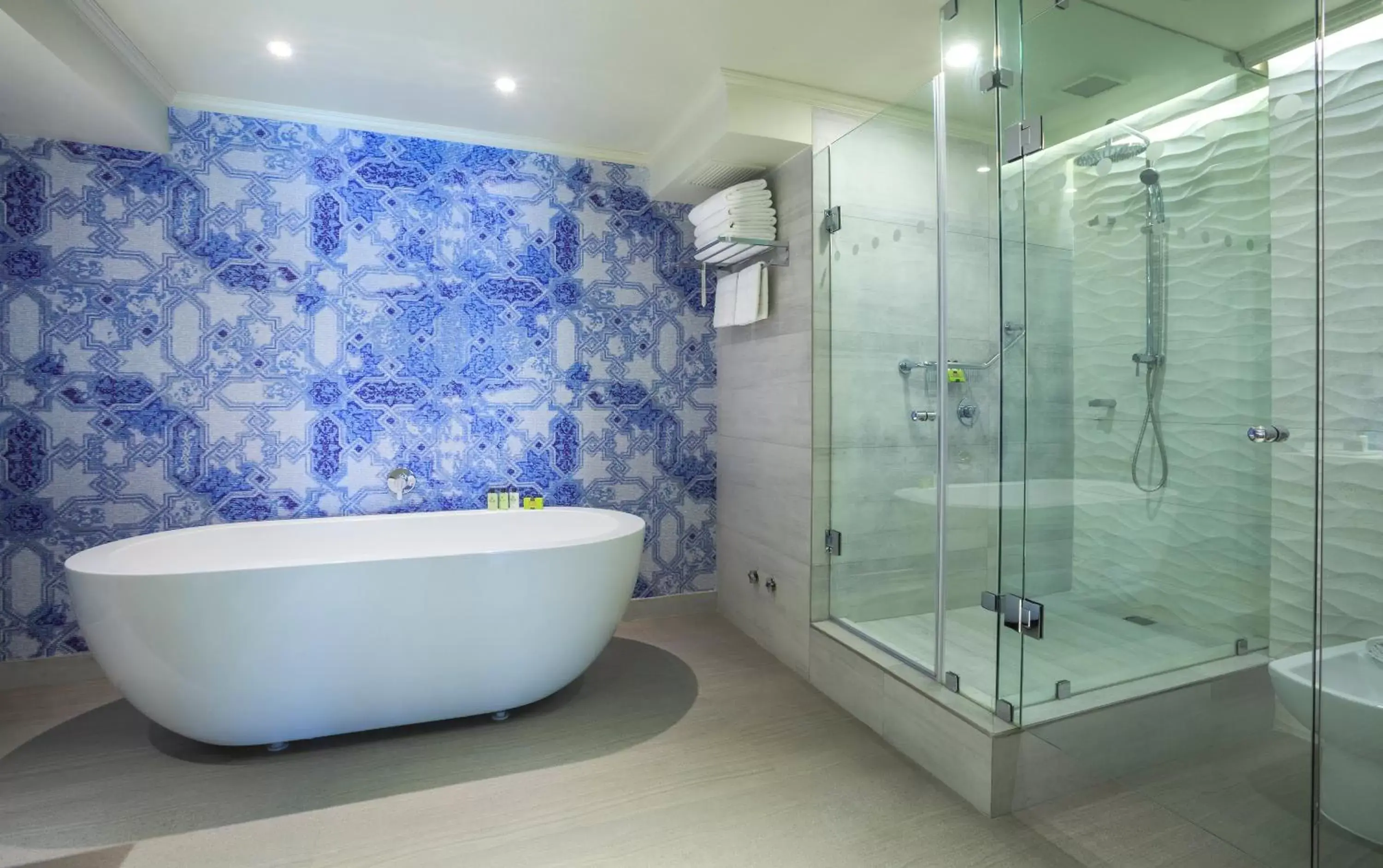 Photo of the whole room, Bathroom in InterContinental Santiago, an IHG Hotel