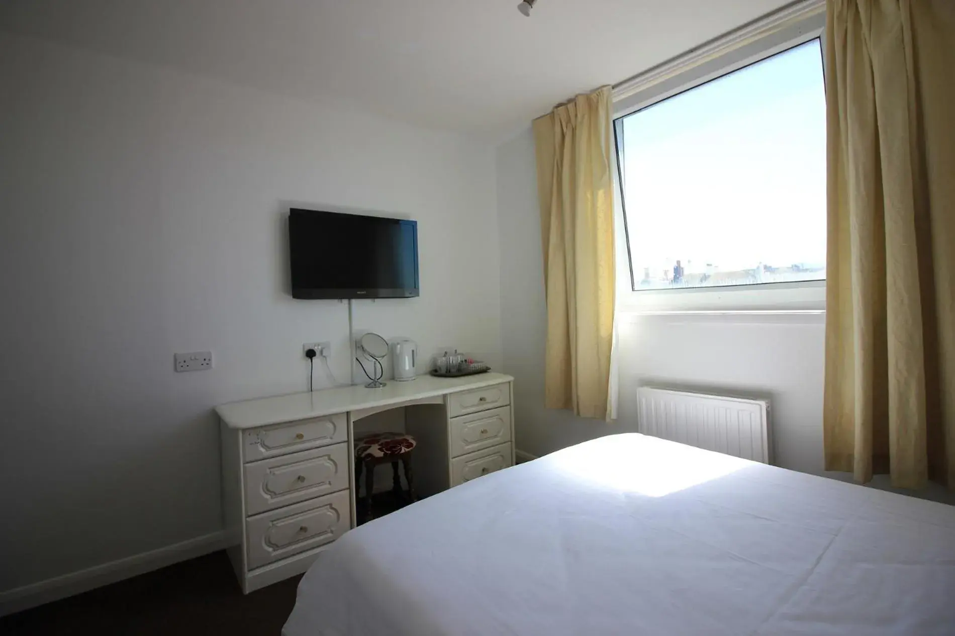 Double Room in Seafield House Double Room in Seafield House