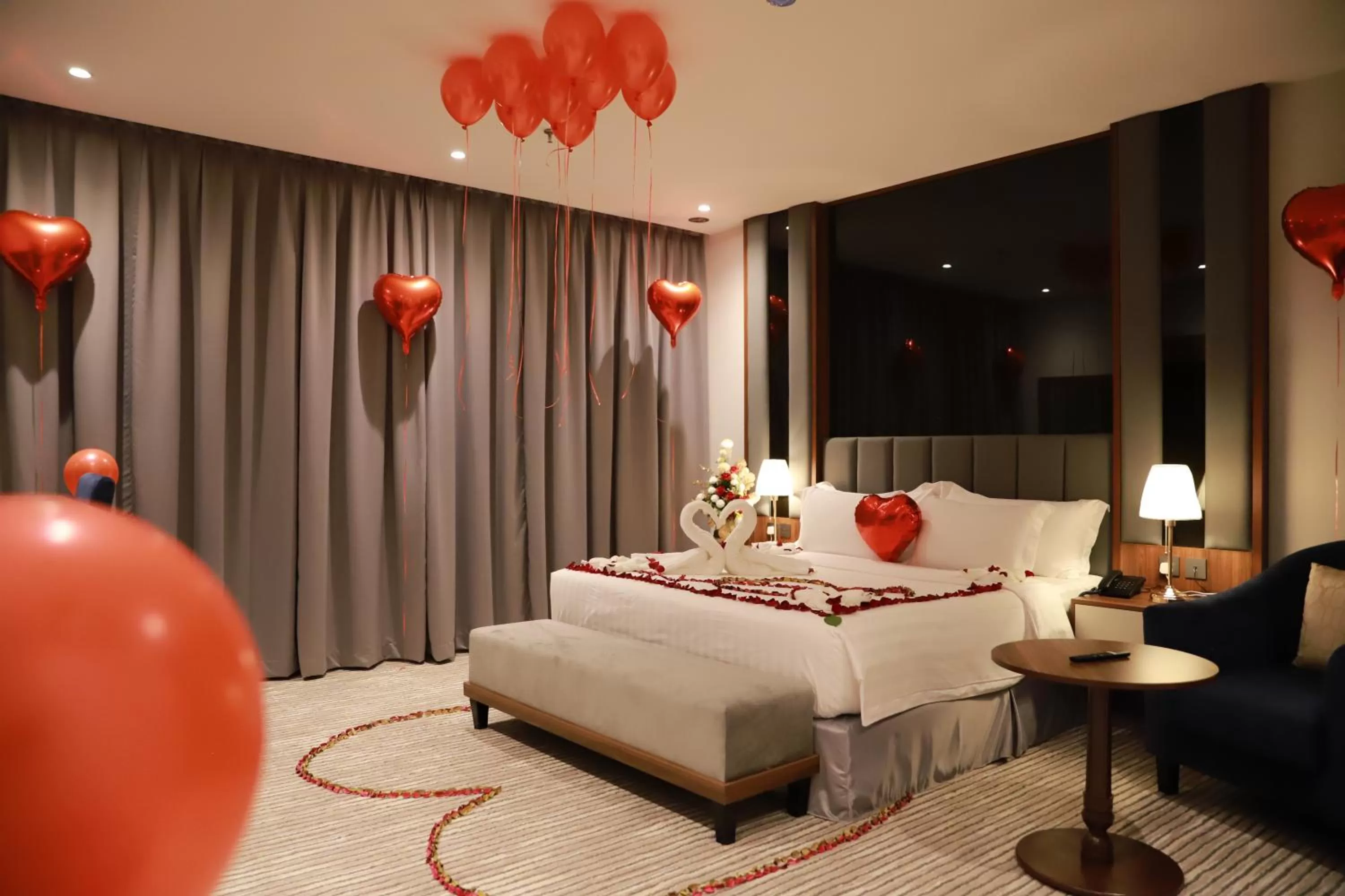 Bedroom, Bed in Tulip View Hotel