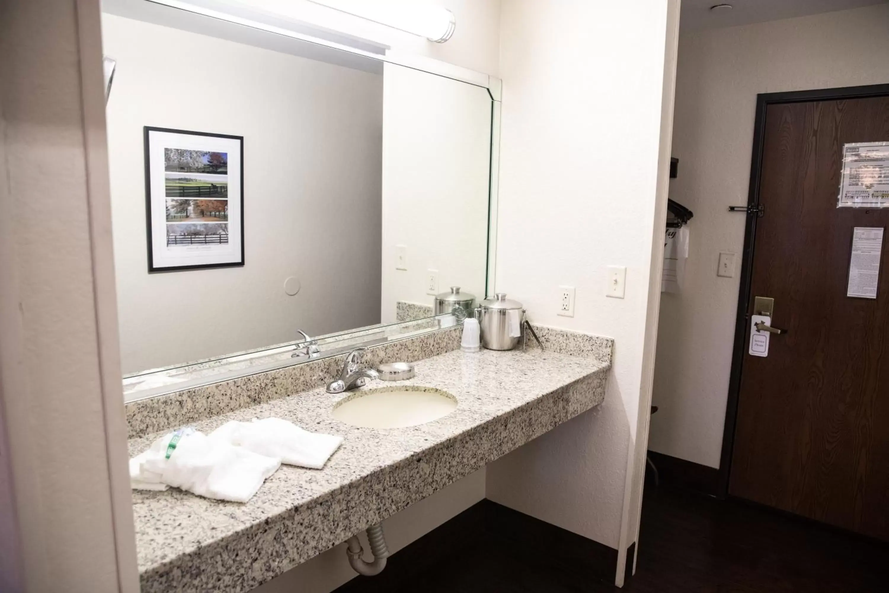 Bathroom in Hatfield Inn