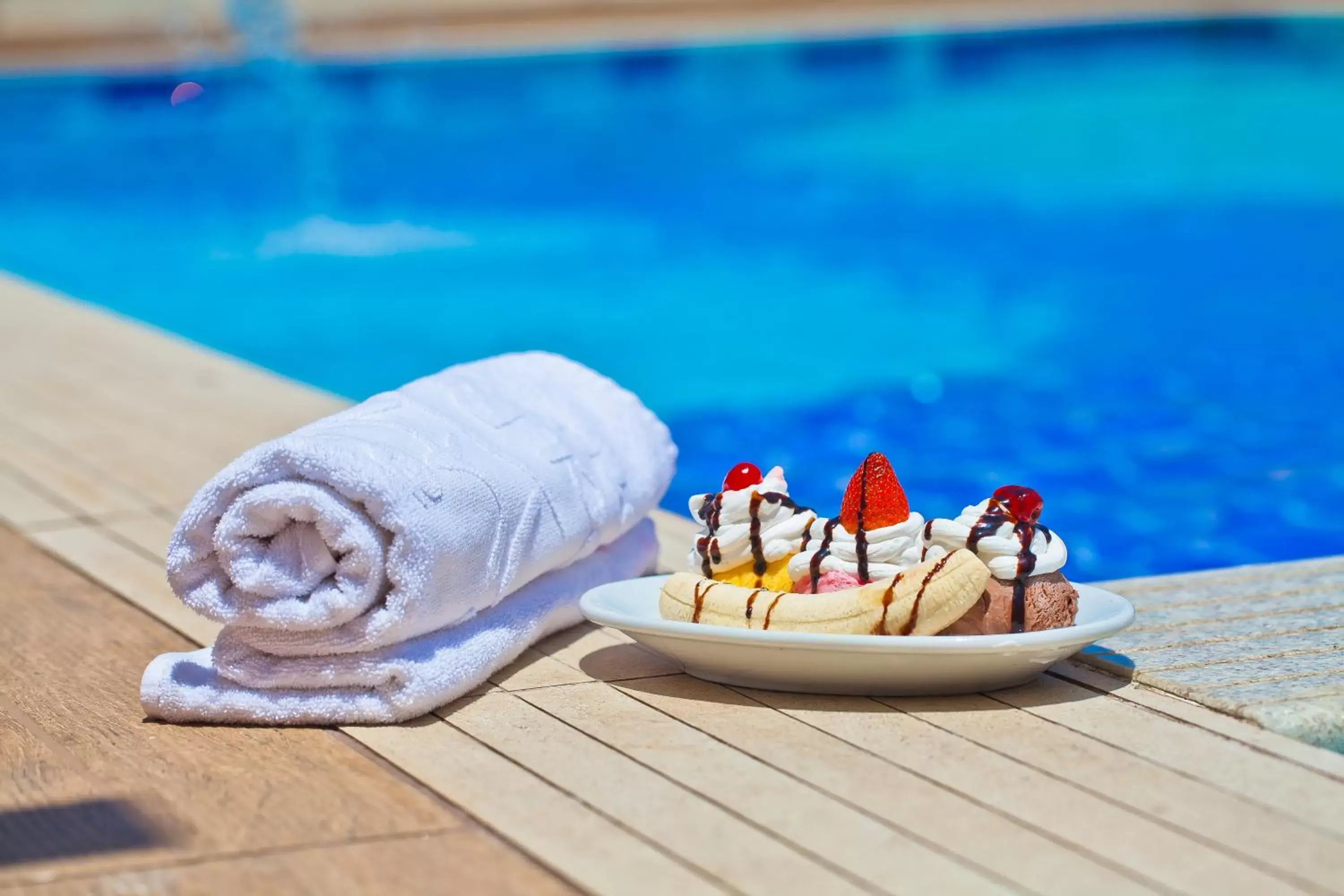 Swimming Pool in Del Rey Quality Hotel