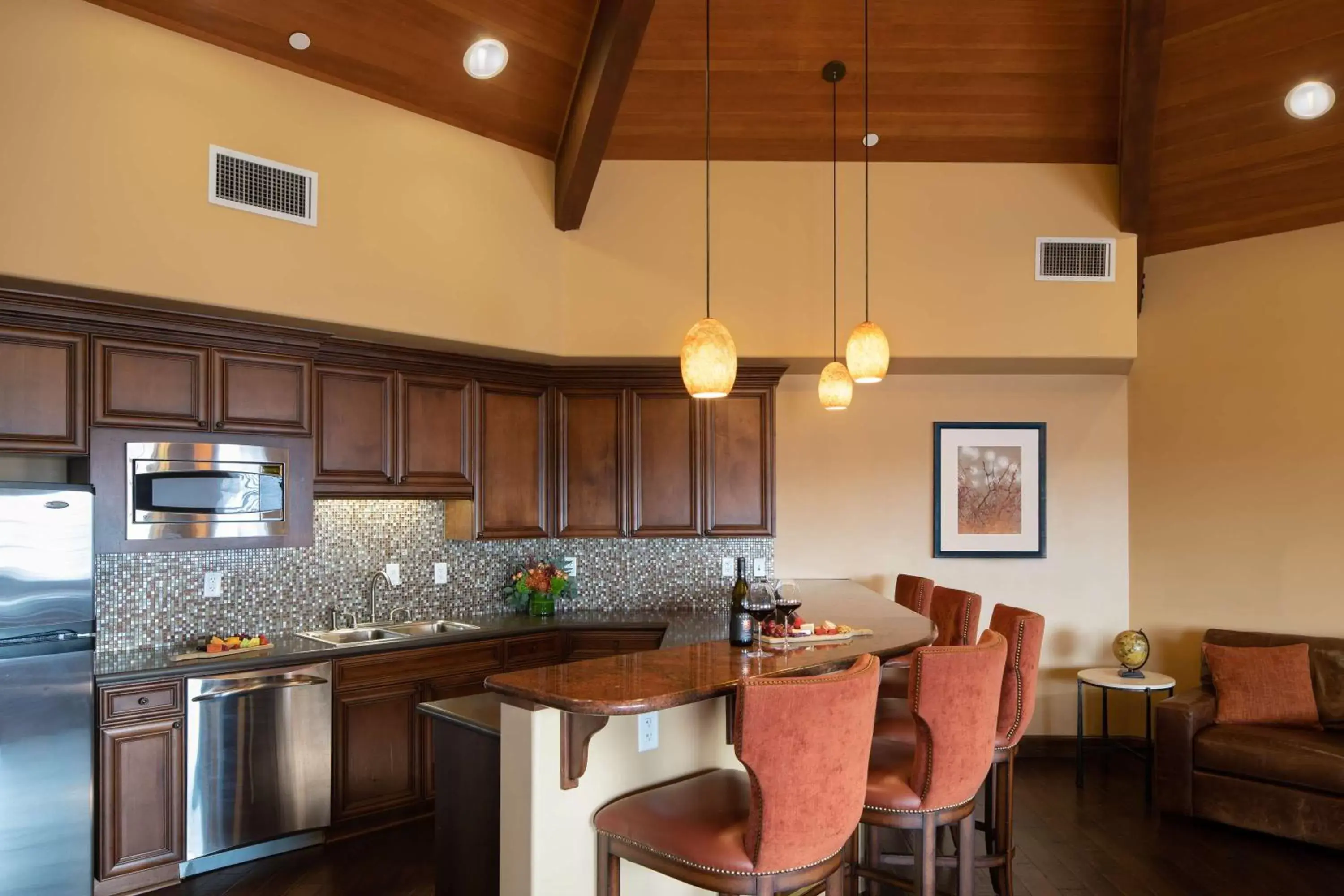 Kitchen or kitchenette, Kitchen/Kitchenette in The Meritage Resort and Spa