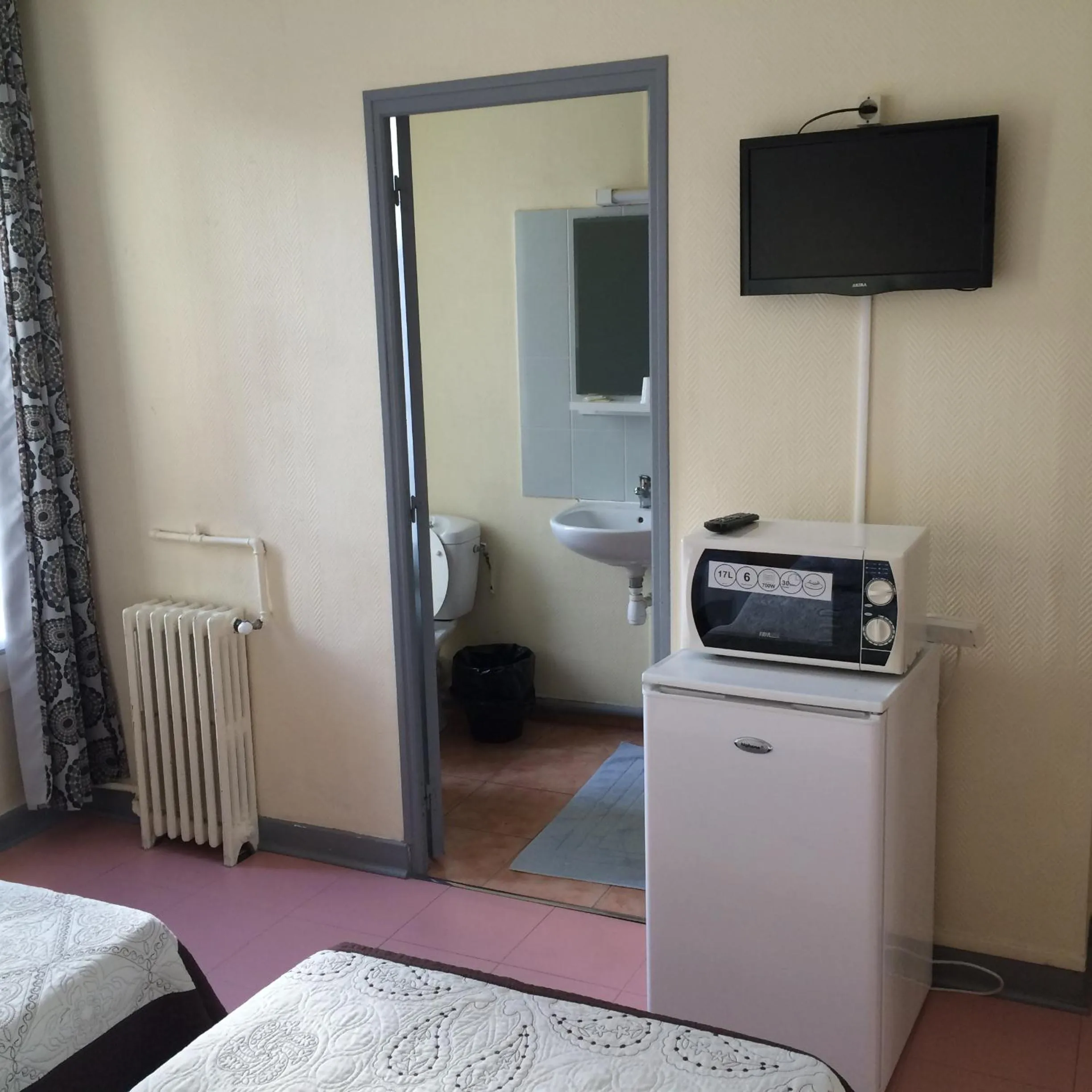 Decorative detail in Au Royal Mad