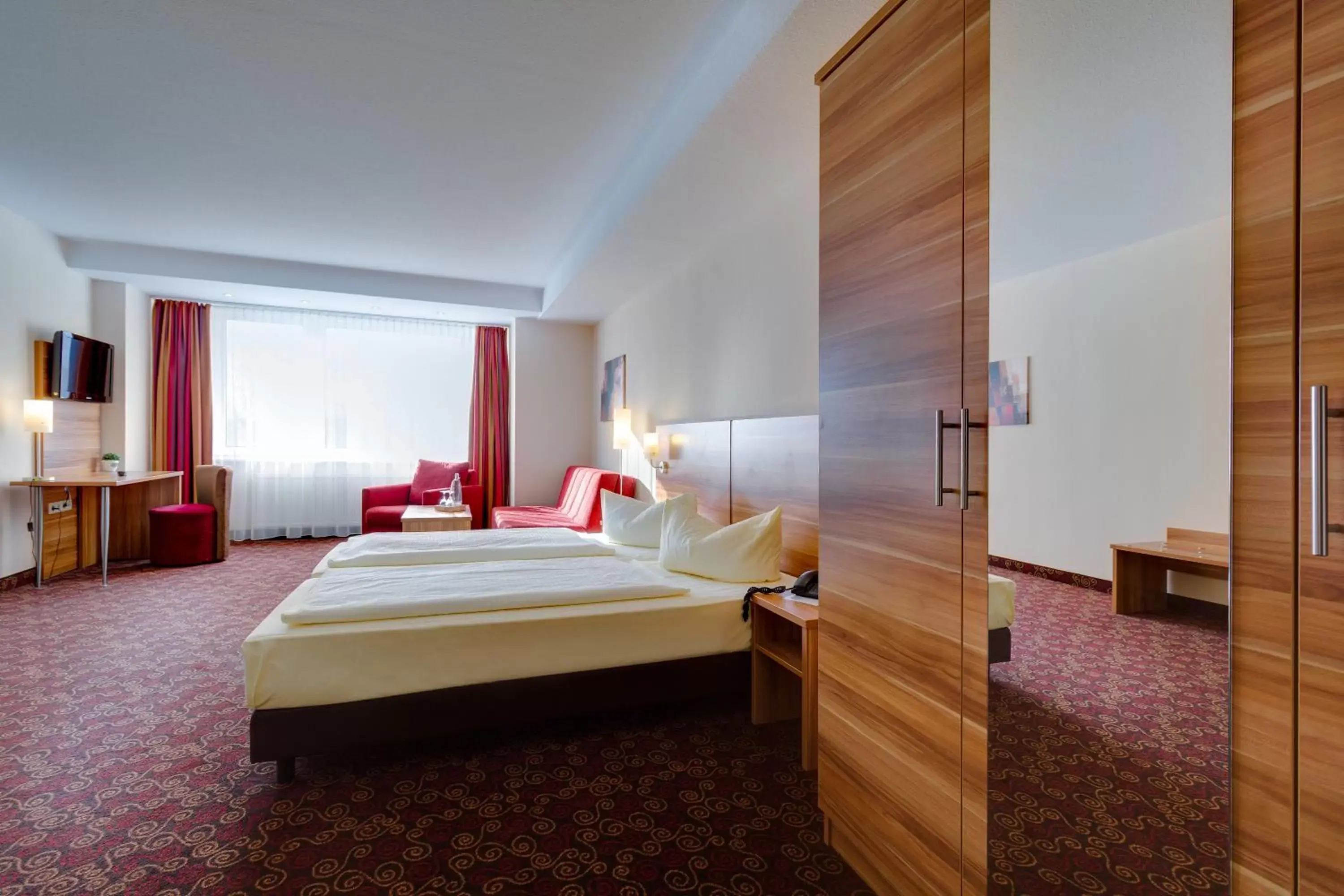 Photo of the whole room, Bed in Ferien Hotel Rennsteigblick