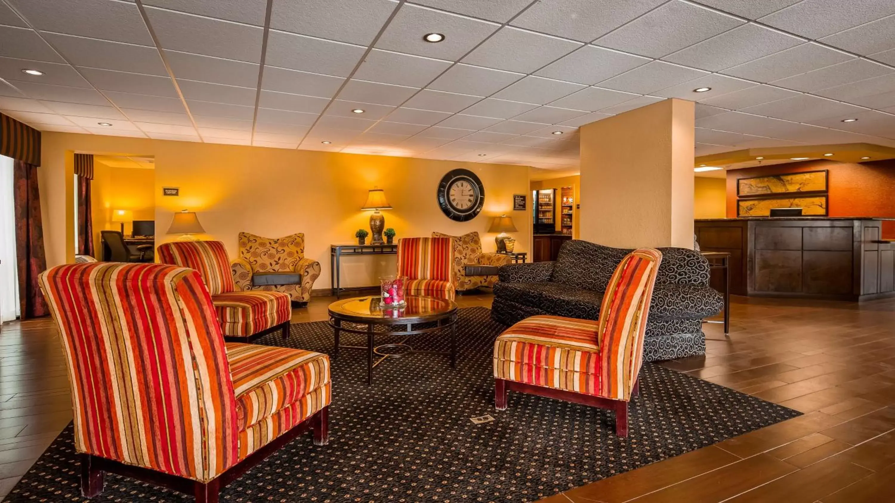 Lobby or reception in Best Western Plus Parkway Hotel