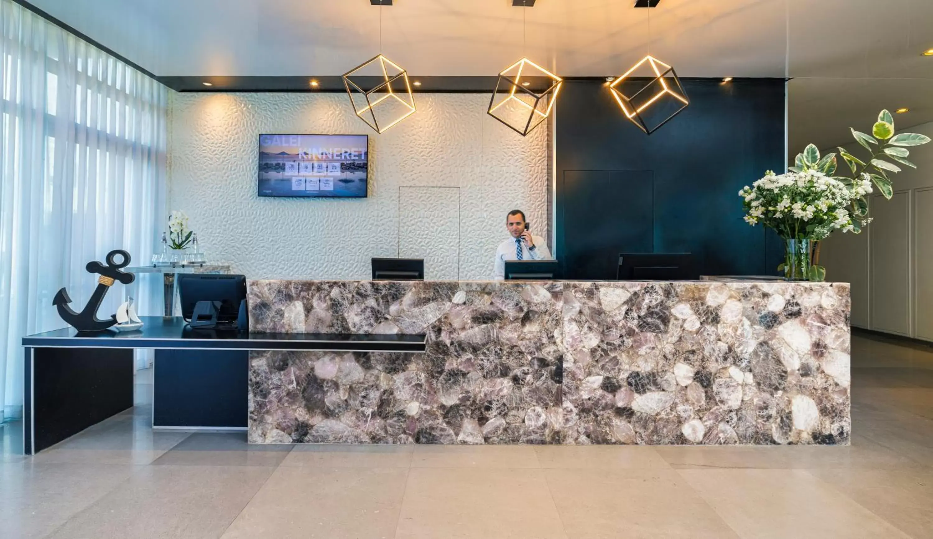 Lobby/Reception in West All Suites Hotel Ashdod