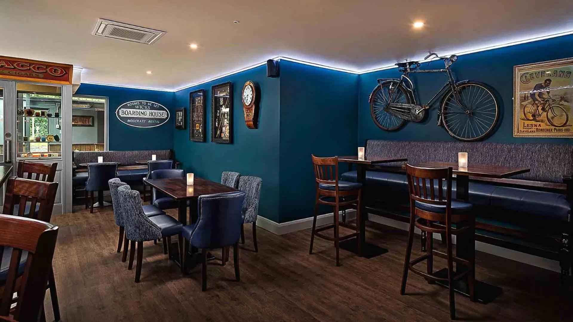 Lounge or bar in Shannon Springs Hotel