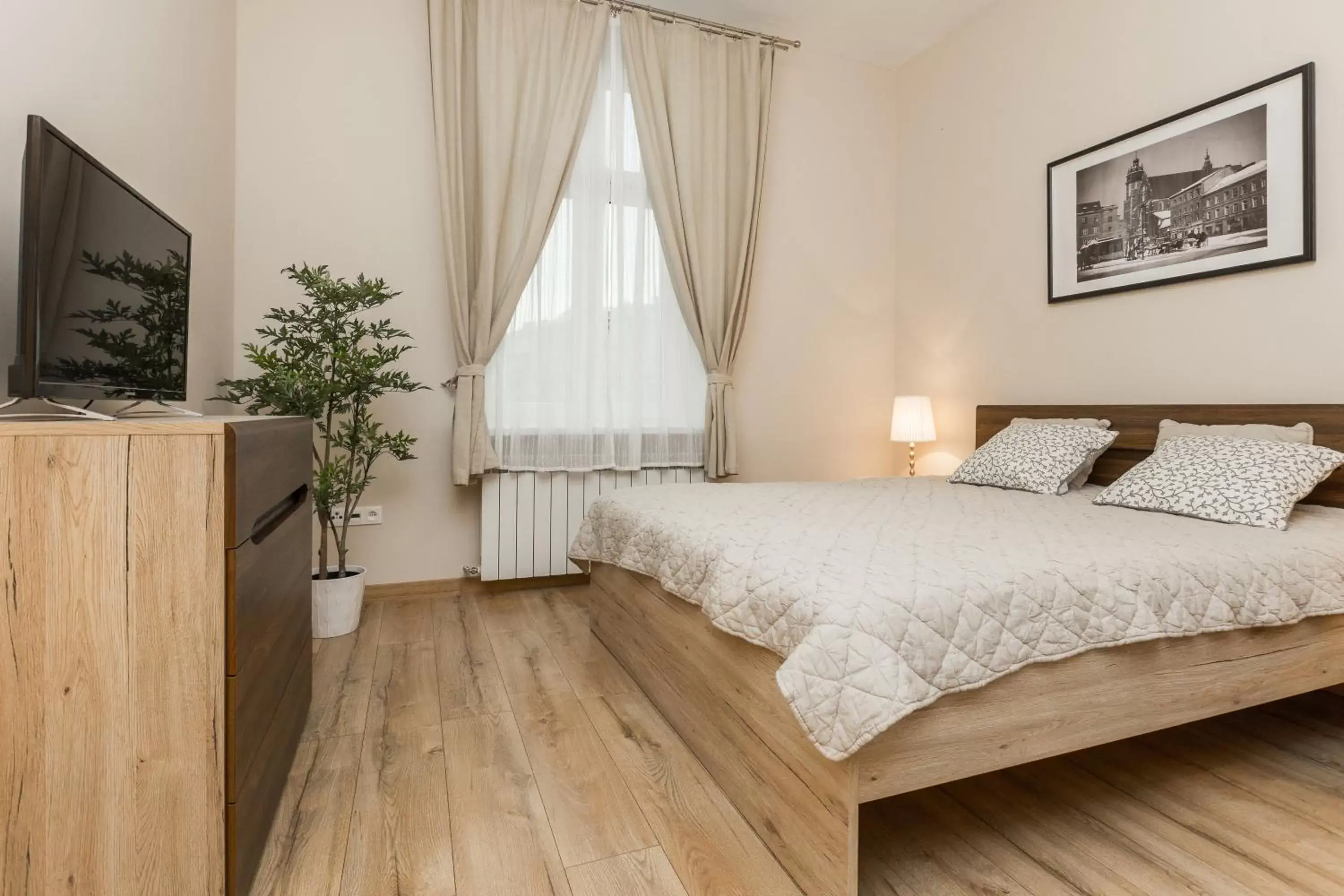 Premium Two-Bedroom Suite with Old Town View - 40m2 in Wawel Boutique Residence - Krakow Old Town Premium Two-Bedroom Suite with Old Town View - 40m2 in Wawel Boutique Residence - Krakow Old Town