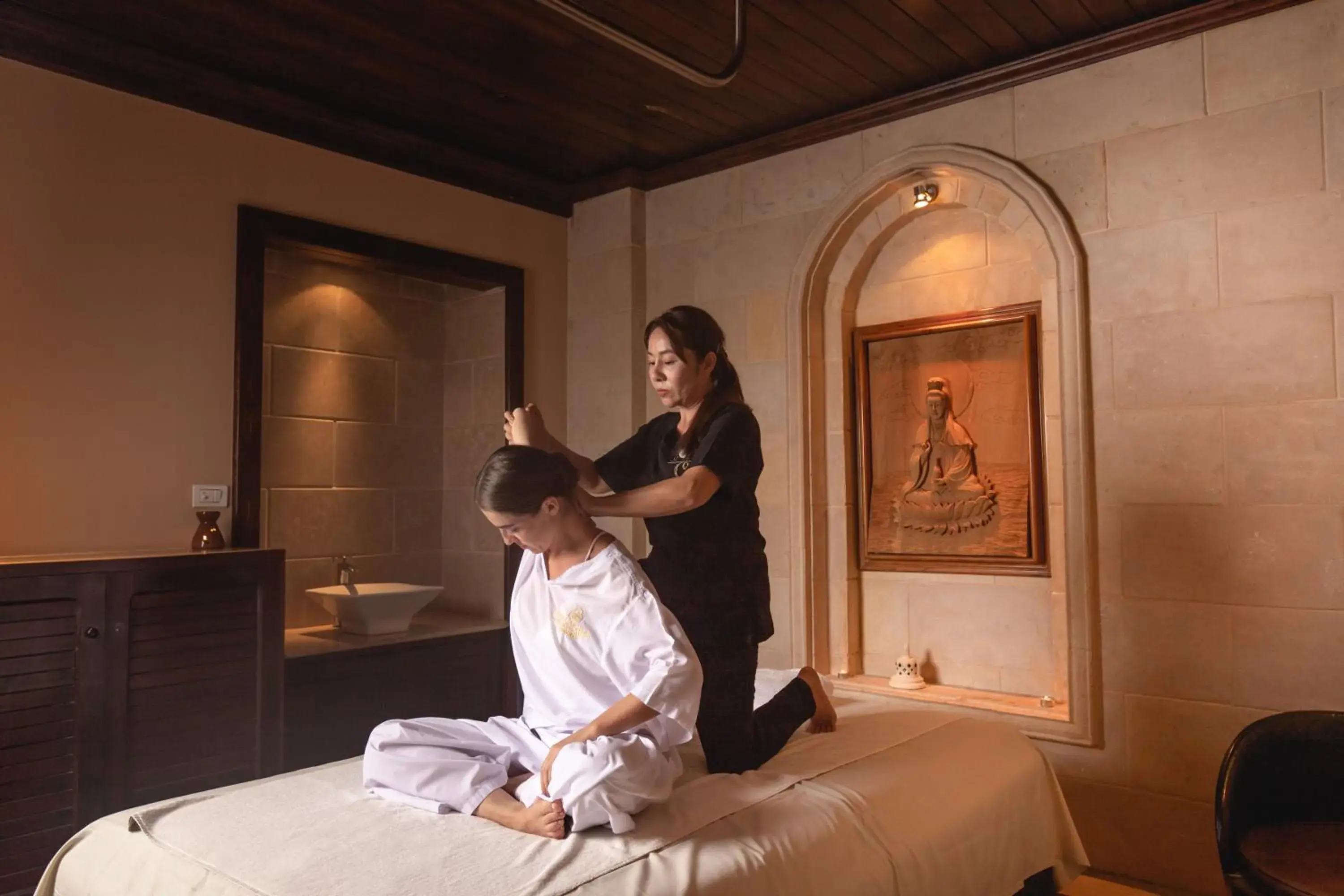 Massage in The Cascades Golf Resort, Spa & Thalasso