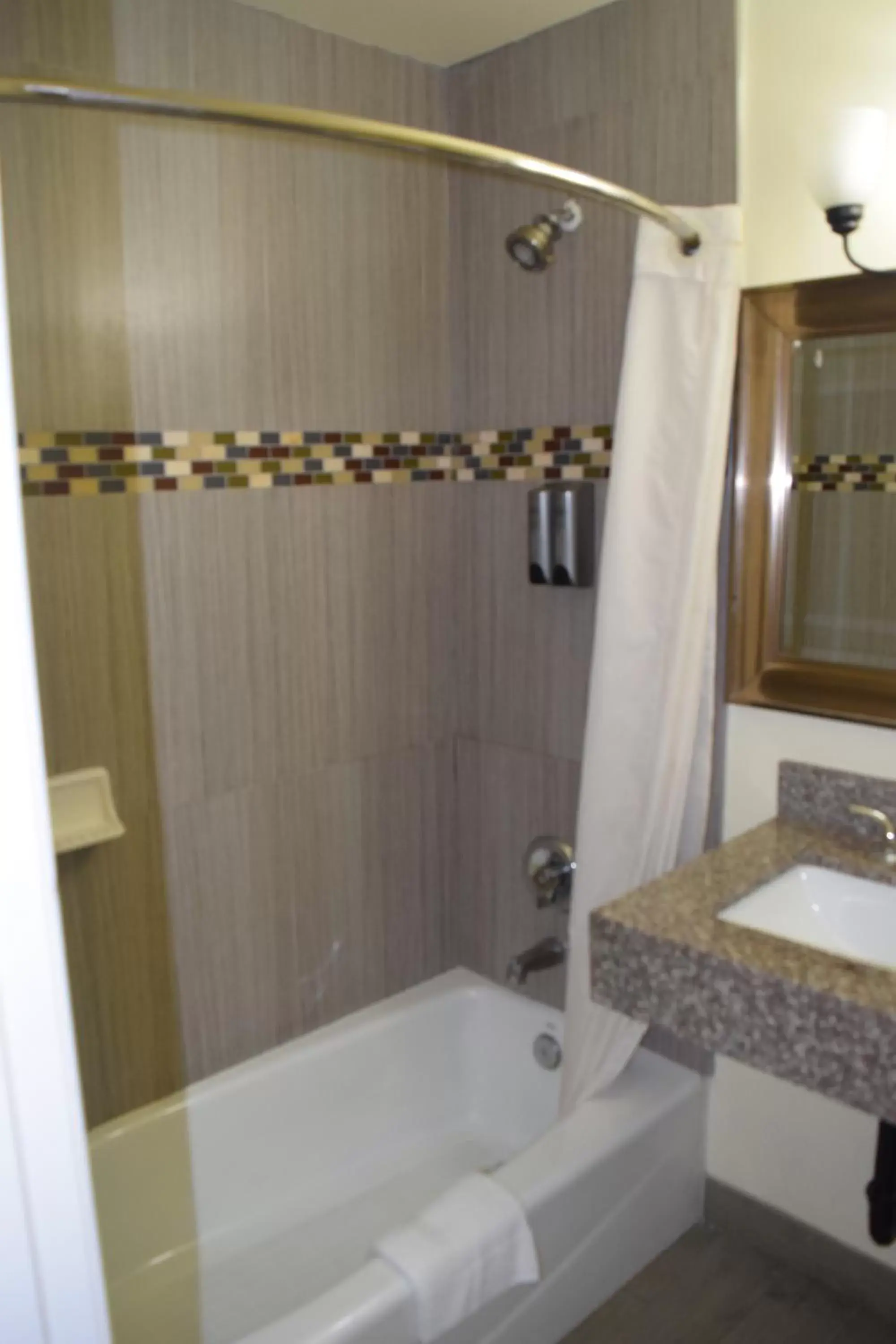 Shower, Bathroom in Deluxe Inn Hawthorne/ LAX