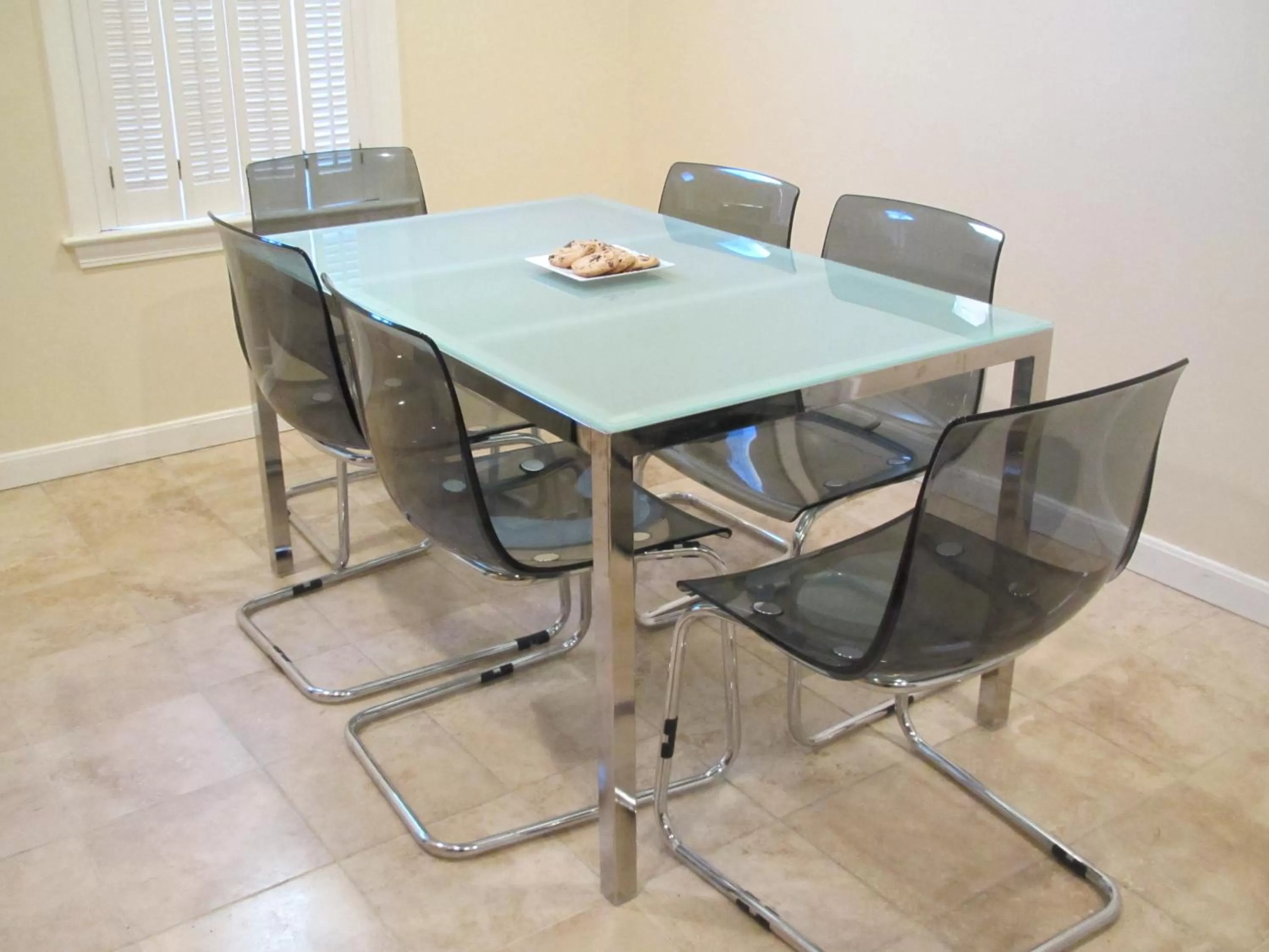 Dining Area in Bowers House Bed and Breakfast