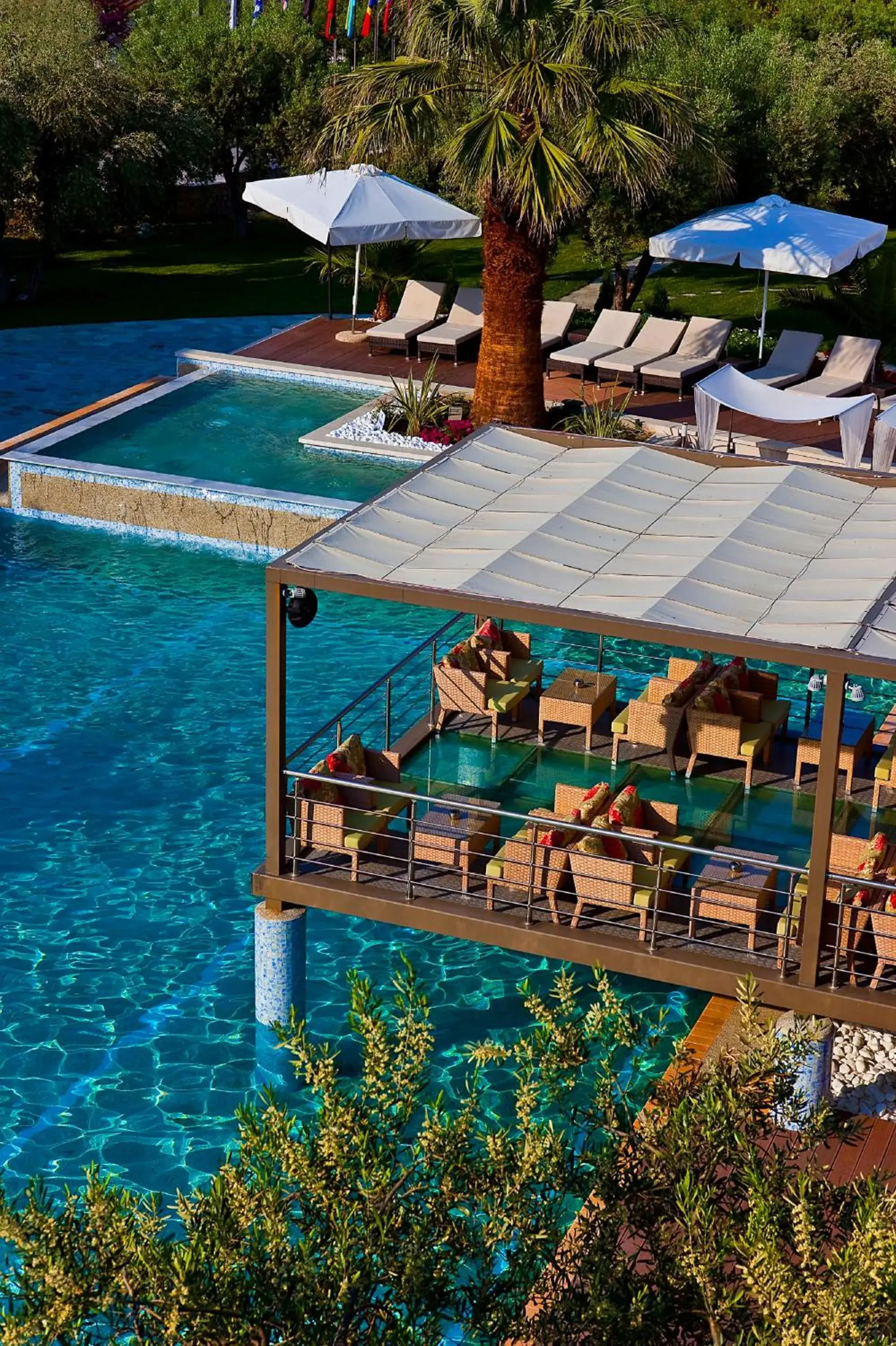 Lounge or bar, Swimming Pool in Flegra Palace