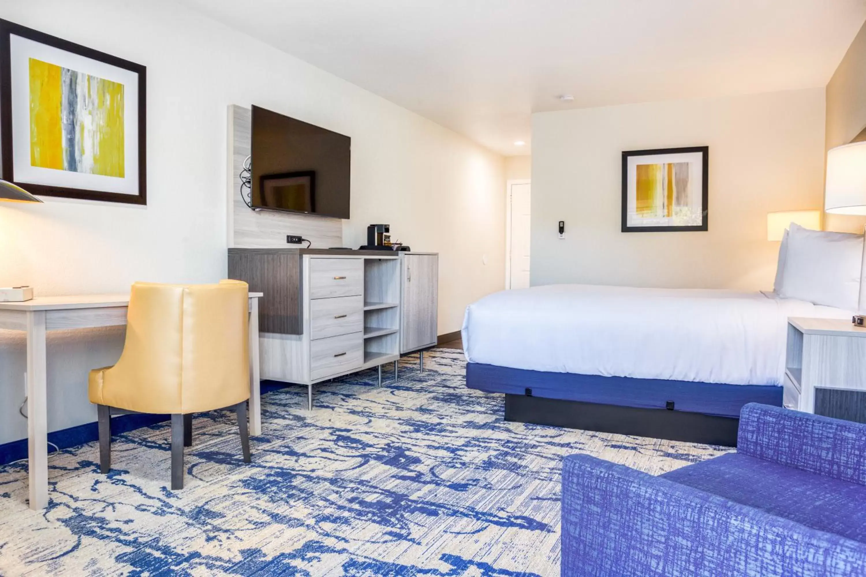 Bedroom, Bed in Creekside Inn Downtown Bedroom, Bed in Creekside Inn Downtown