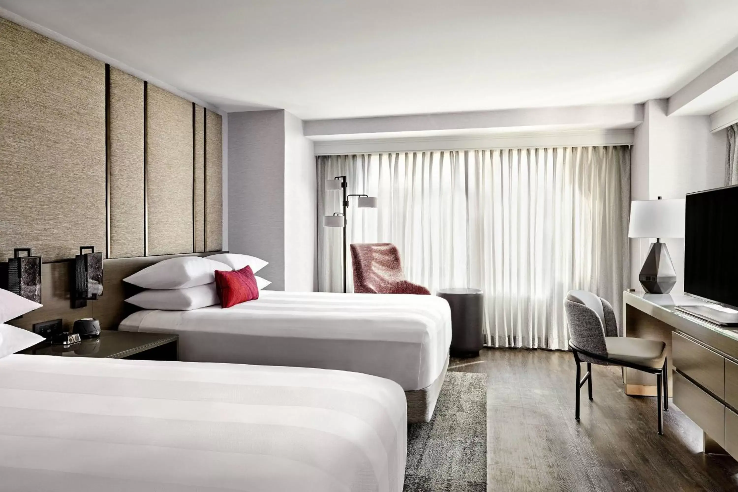 Photo of the whole room, Seating Area in San Francisco Marriott Marquis Union Square