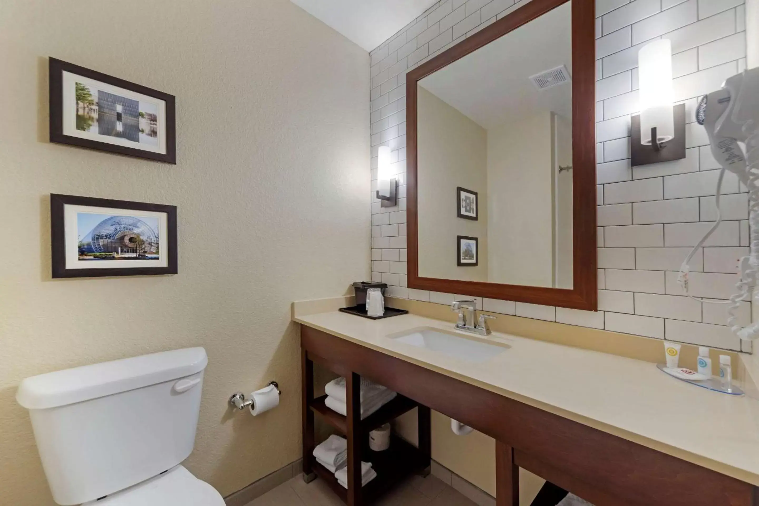 Bathroom in Comfort Inn & Suites Harrah