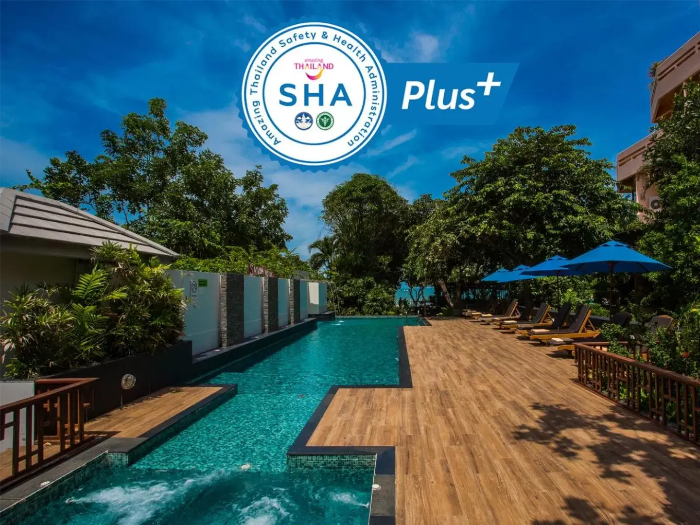 Swimming pool, Property Building in Sailom Hotel Hua Hin - SHA Extra Plus