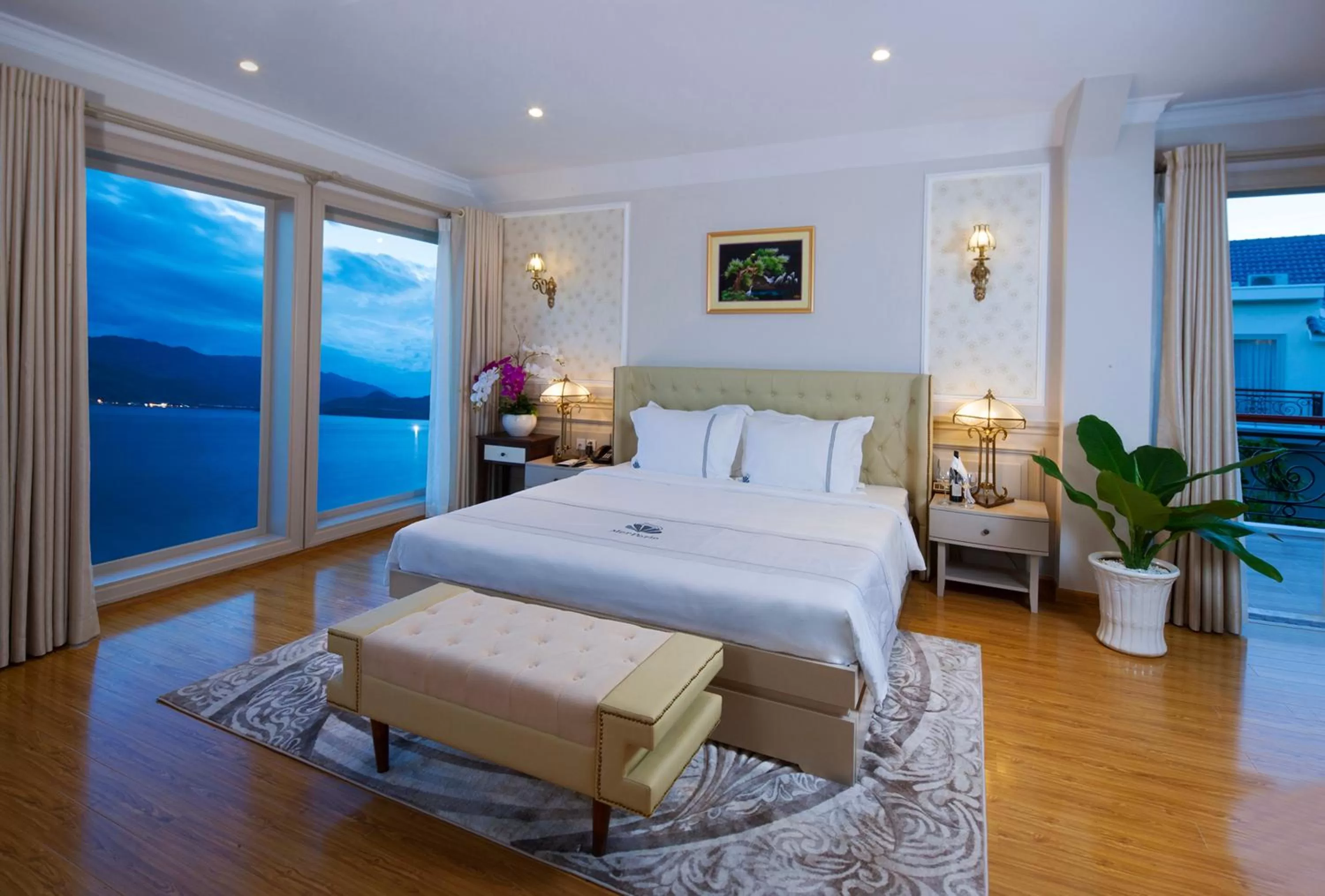 Executive Suite in Hon Tam Resort