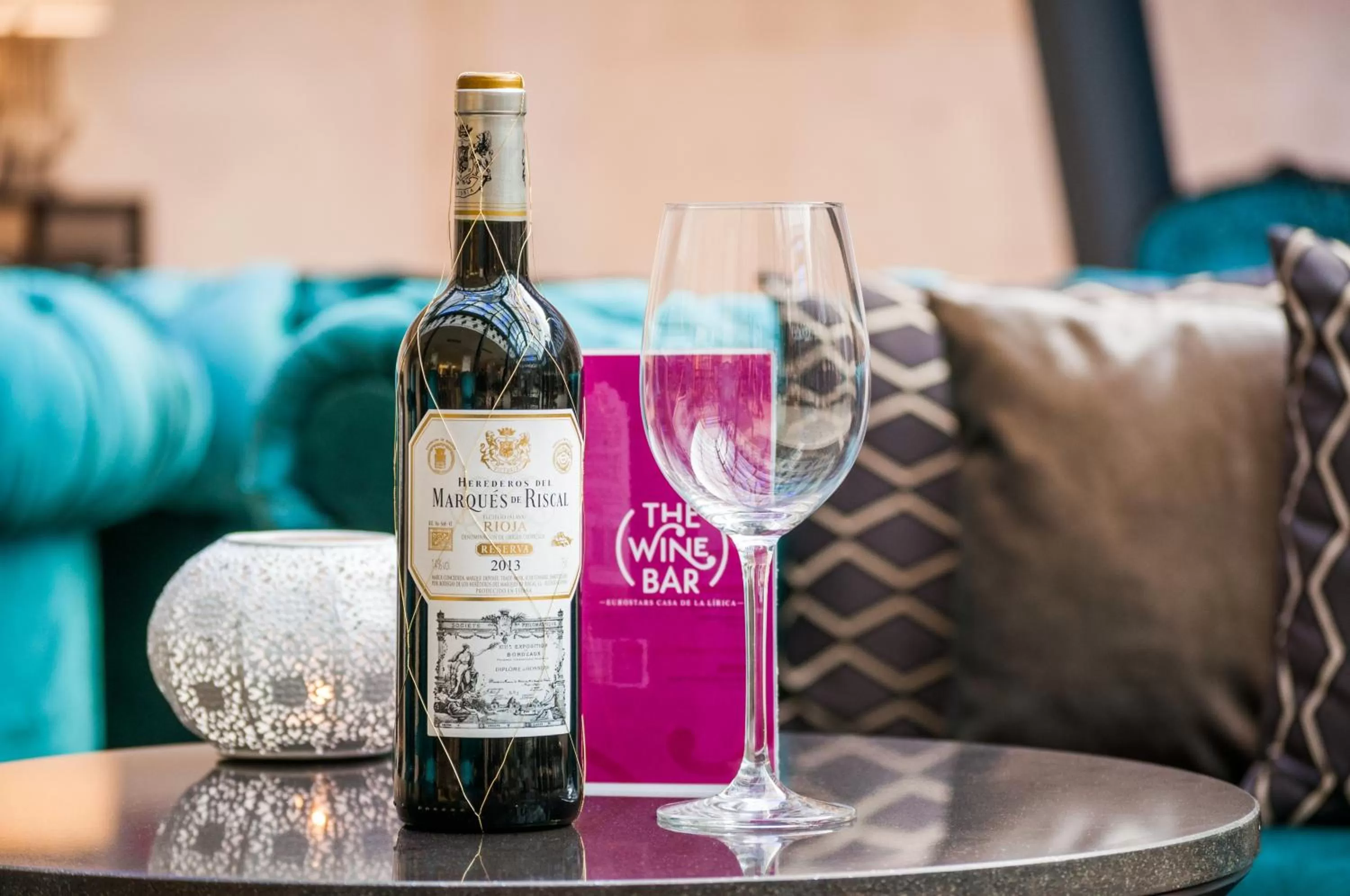 Lounge or bar in Eurostars Casa de la Lírica