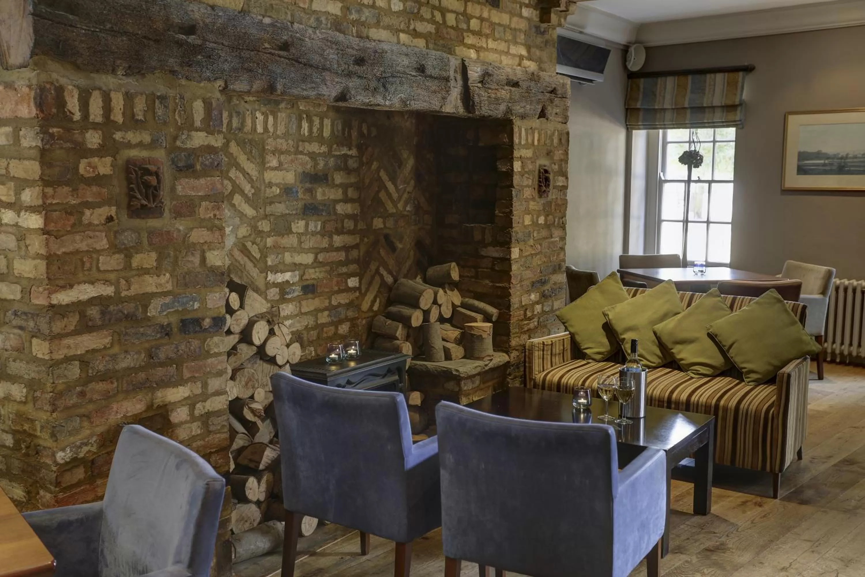 Lounge or bar in Best Western Ship Hotel