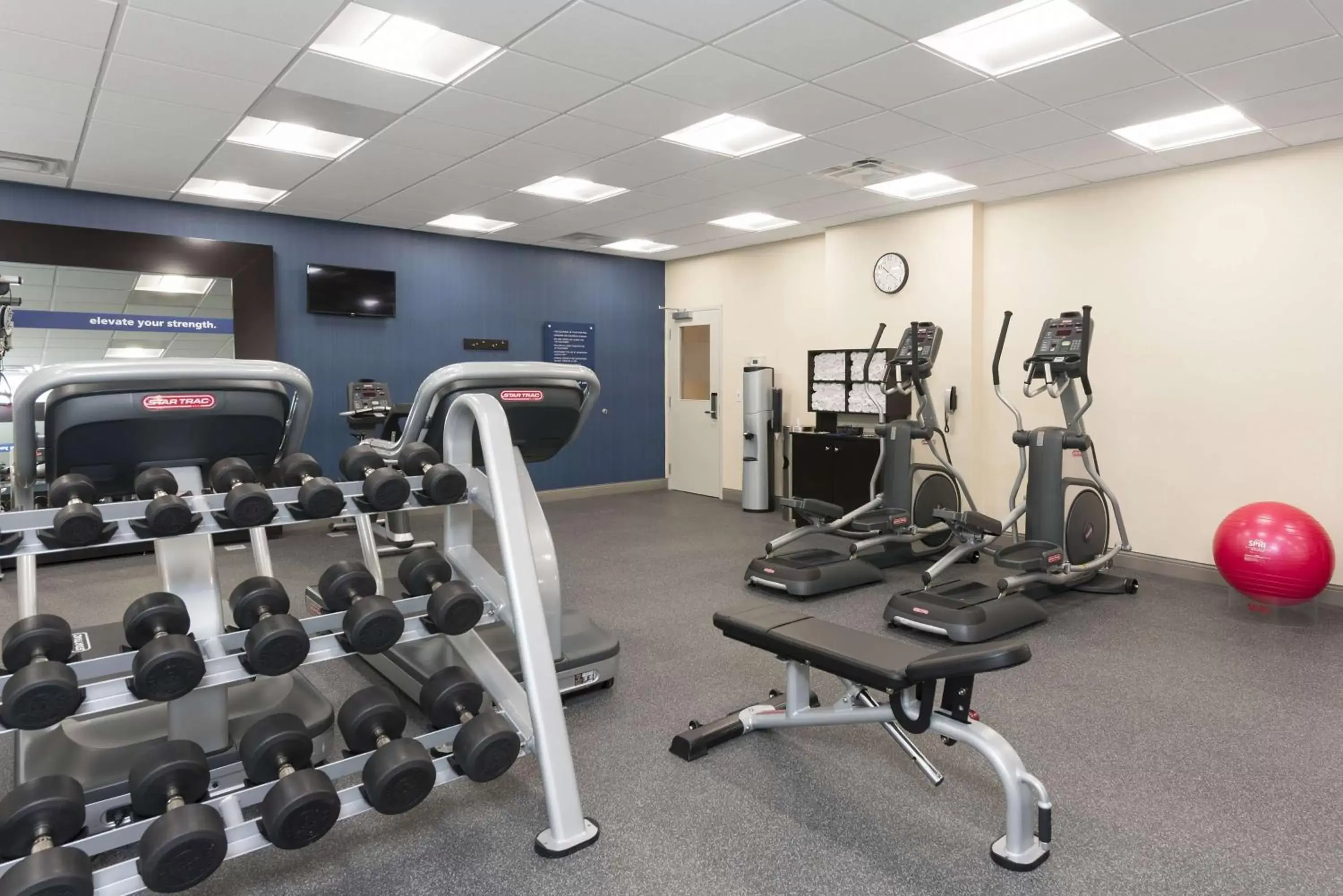 Fitness centre/facilities, Fitness Center/Facilities in Hampton Inn & Suites by Hilton Chicago Schaumburg IL