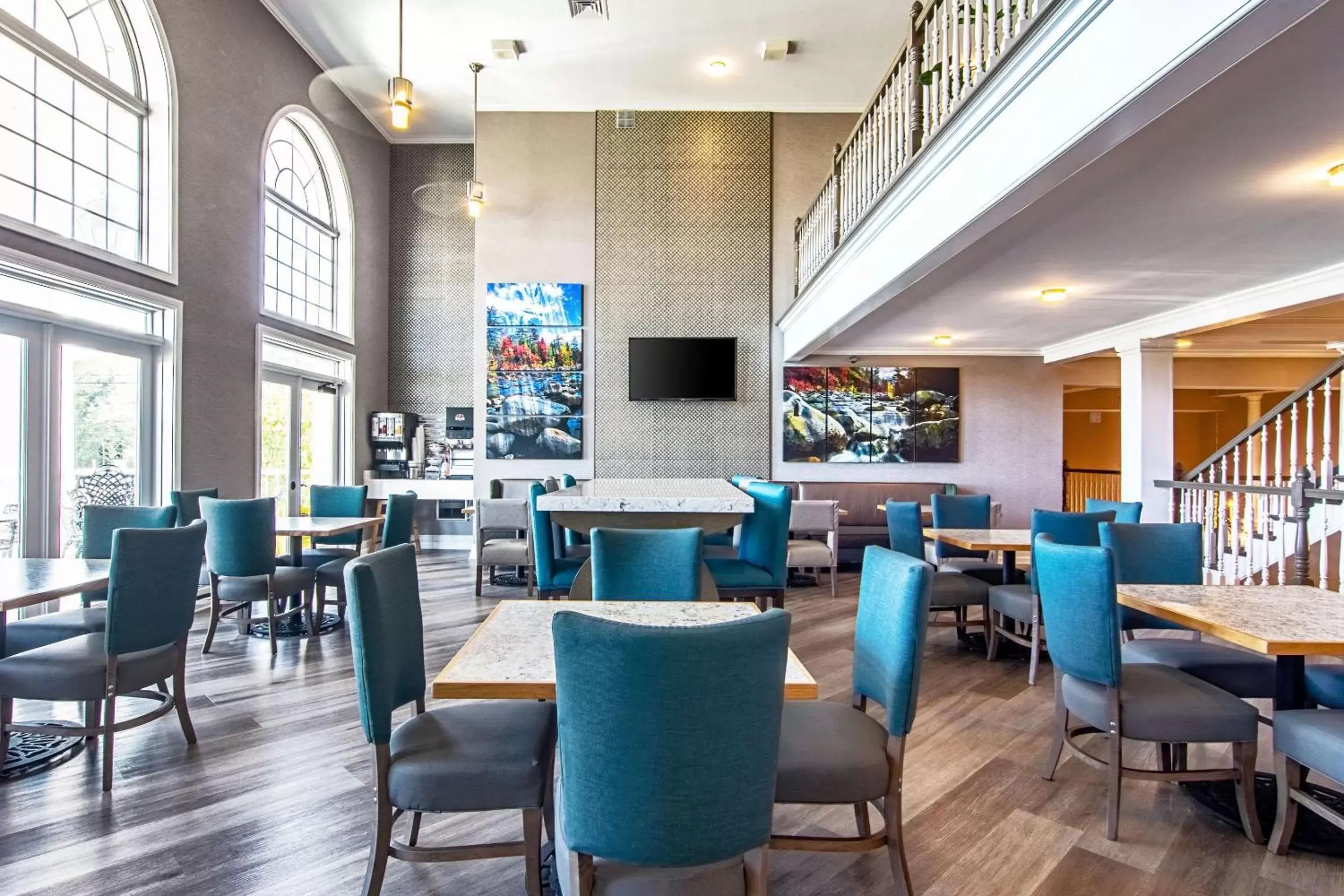 Restaurant/places to eat in Clarion Inn Willow River Restaurant/places to eat in Clarion Inn Willow River