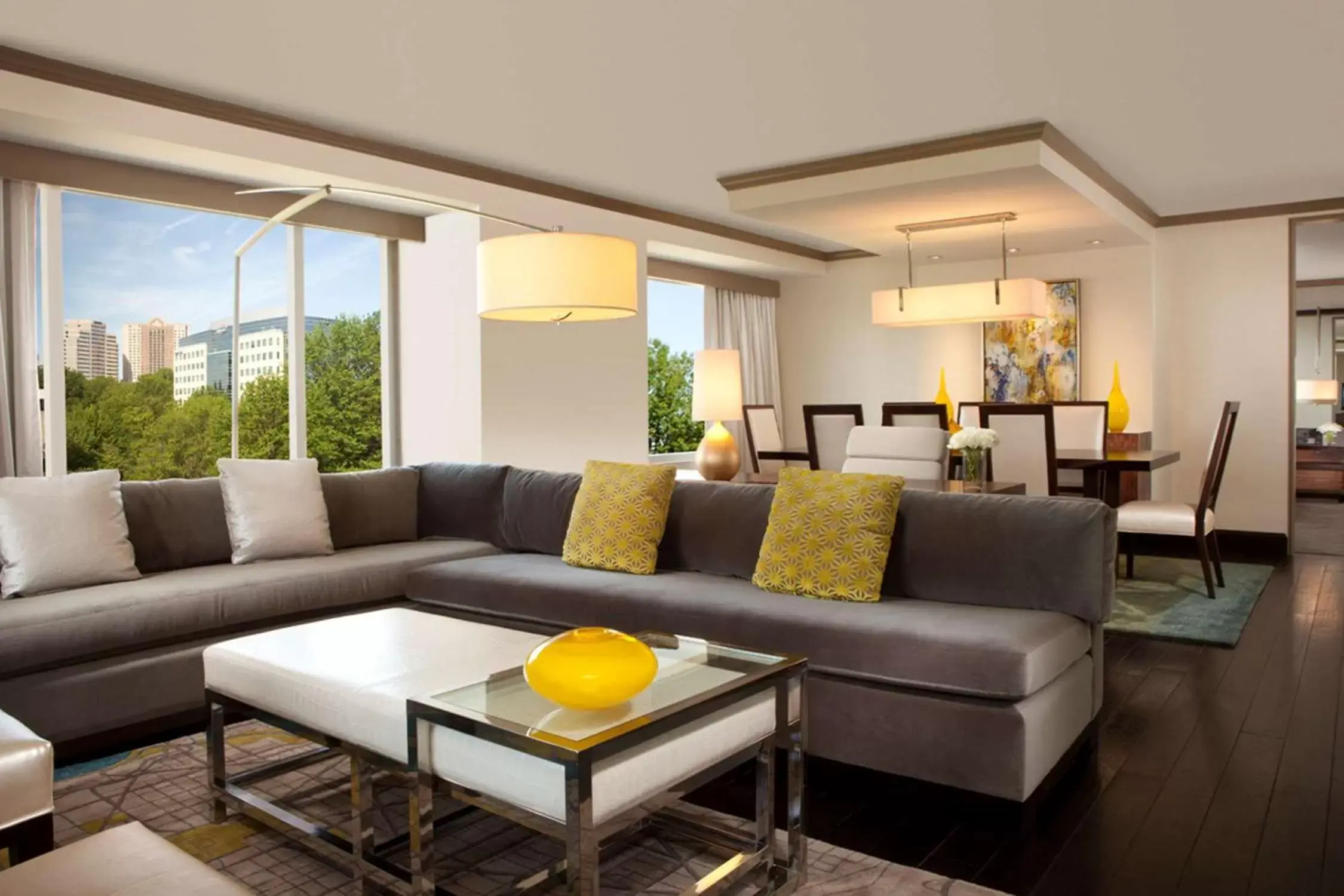 Living room, Seating Area in Hilton McLean Tysons Corner