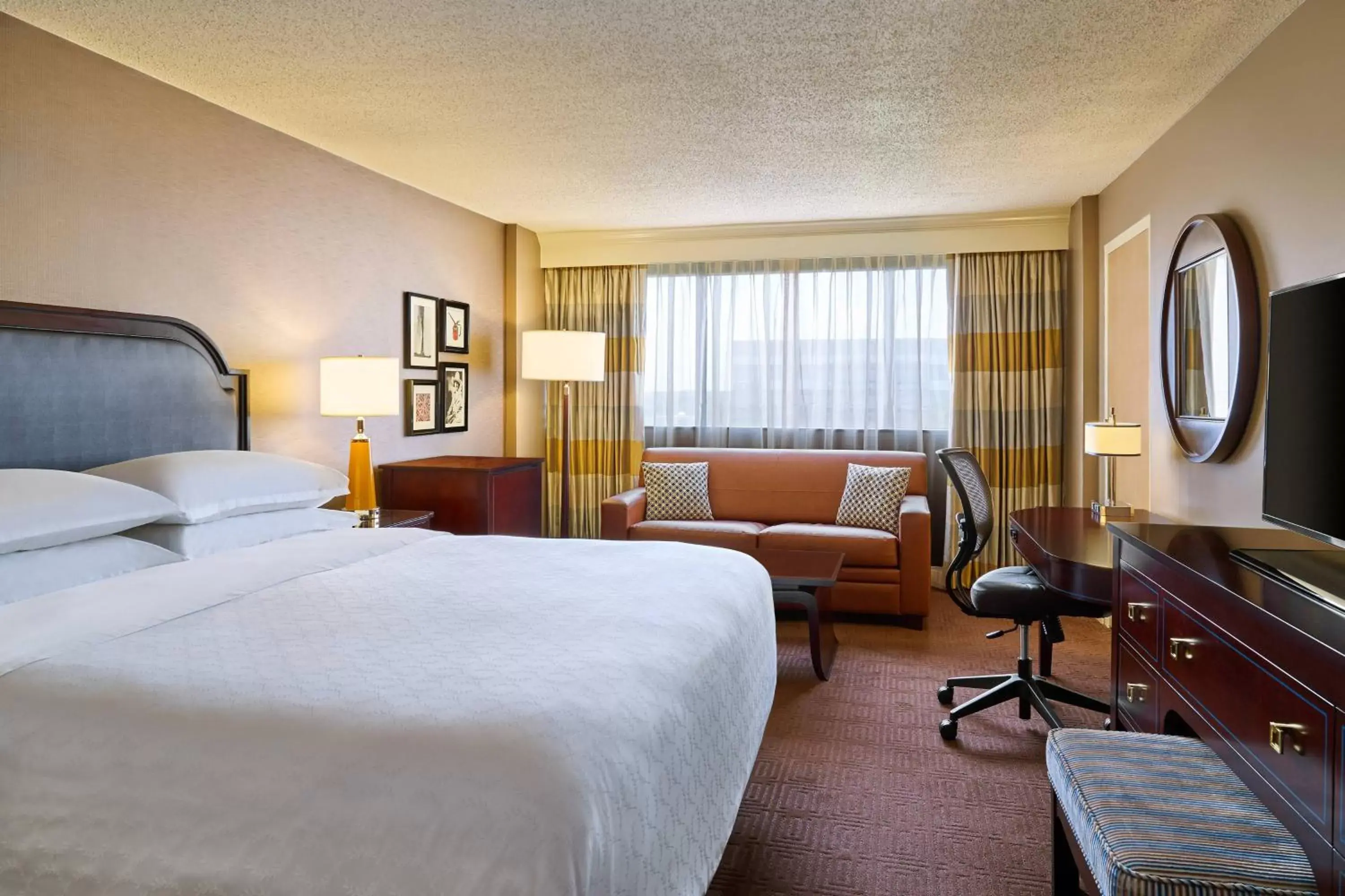 Photo of the whole room in Sheraton North Houston at George Bush Intercontinental