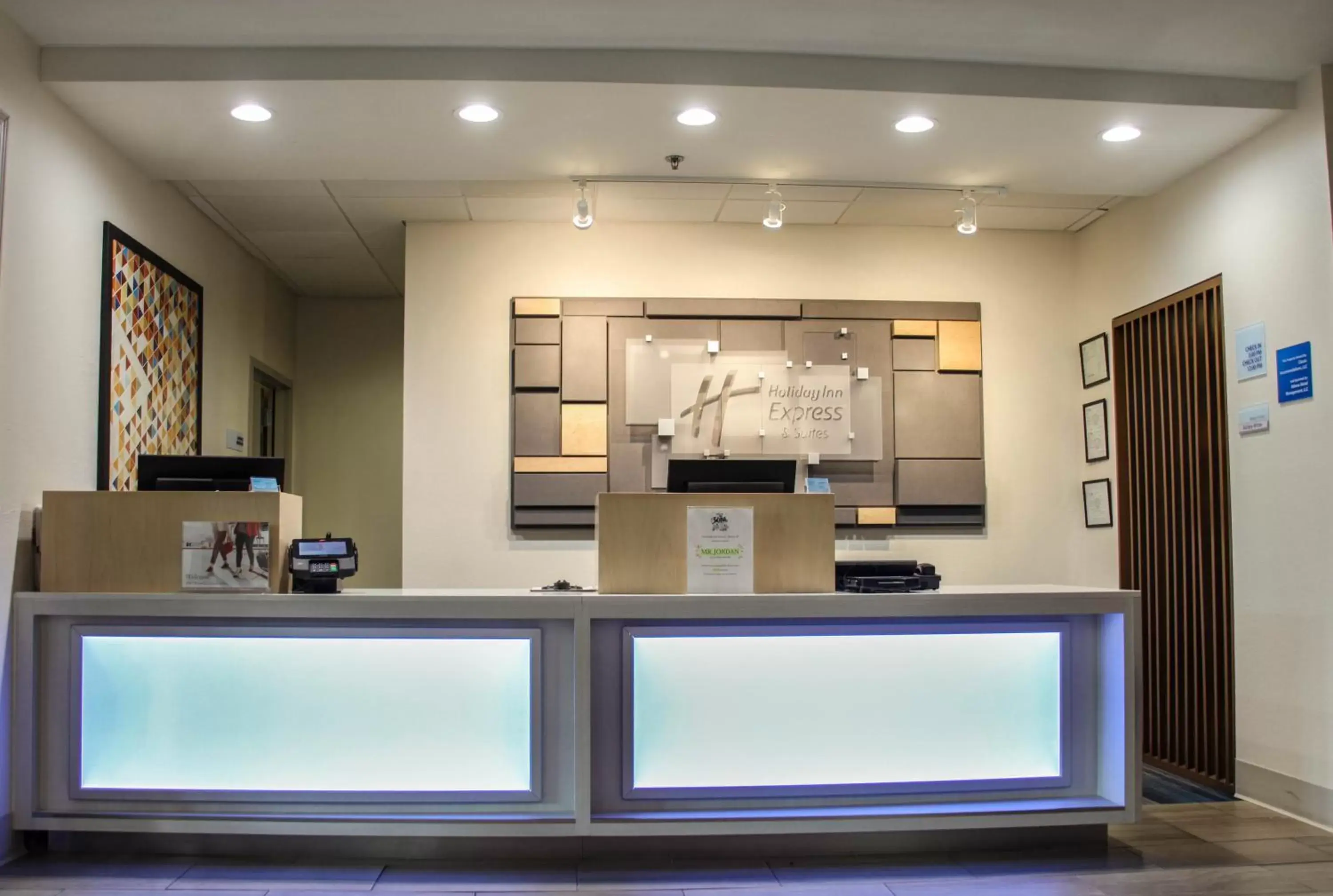 Lobby or reception, Lobby/Reception in Holiday Inn Express Hotel & Suites Athens, an IHG Hotel