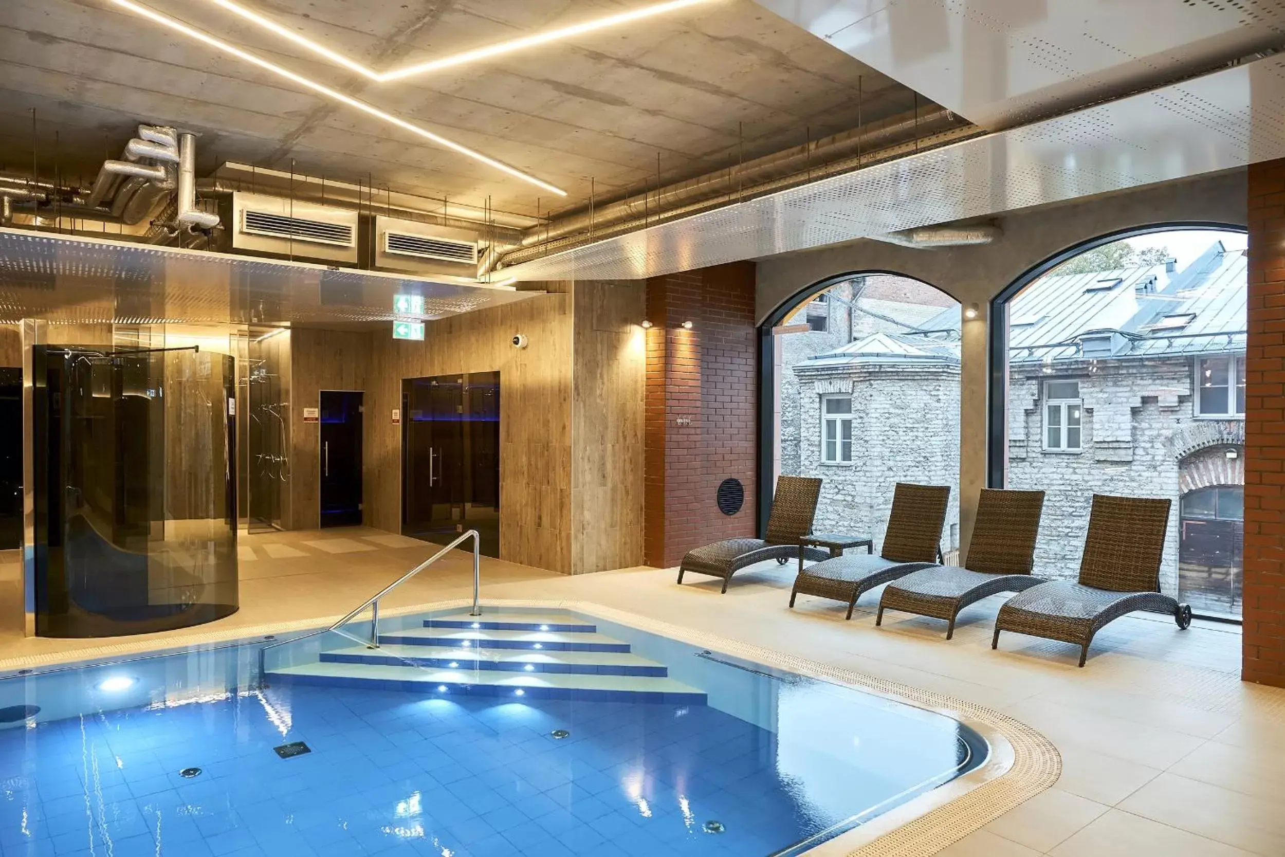 Sauna, Swimming Pool in Metropol Hotel