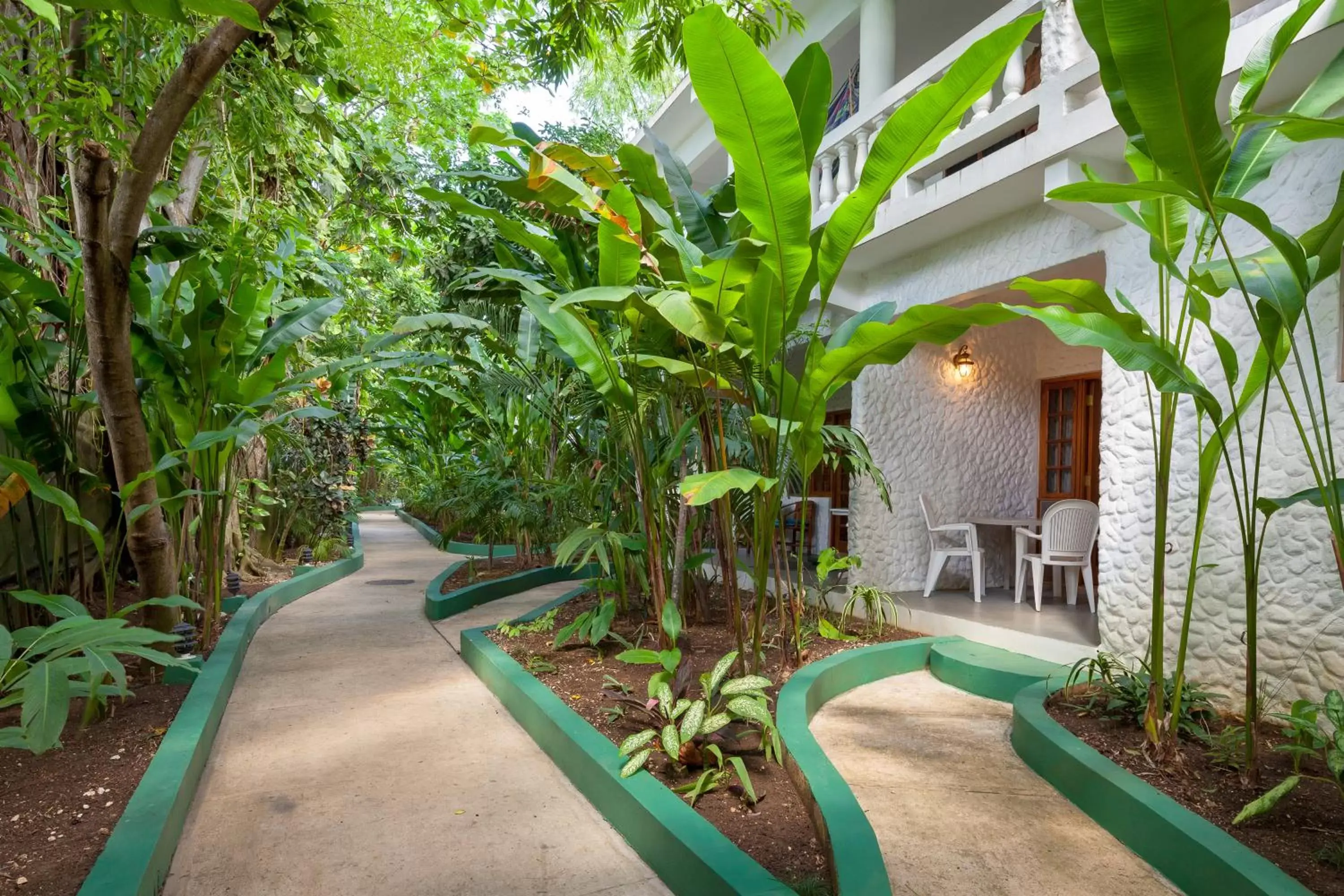 Balcony/Terrace, Swimming Pool in Beach House Condos, Negril