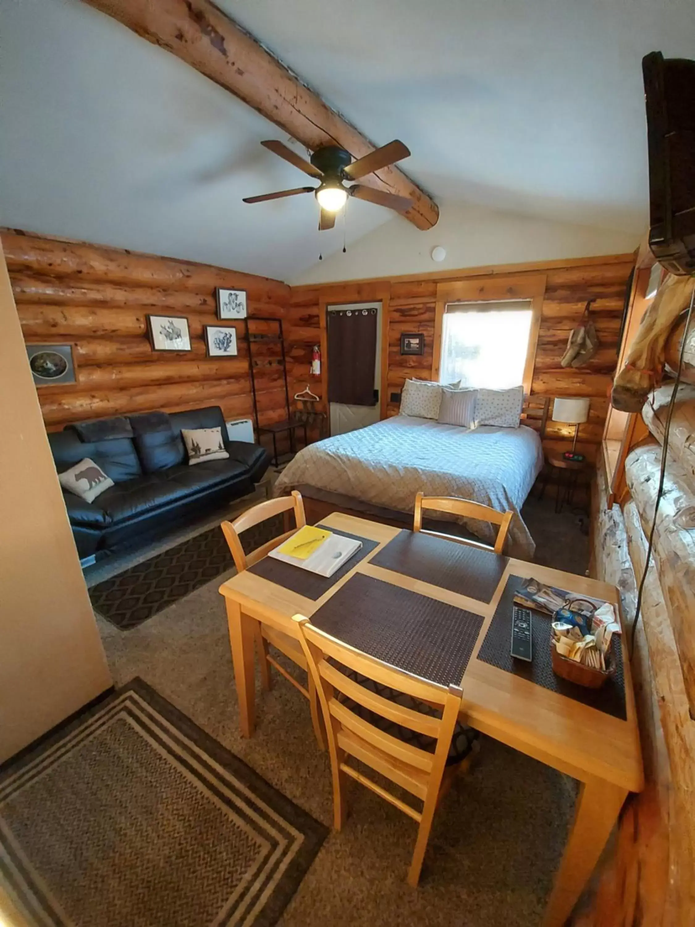 Bunk Bed in Hatcher Pass Cabins