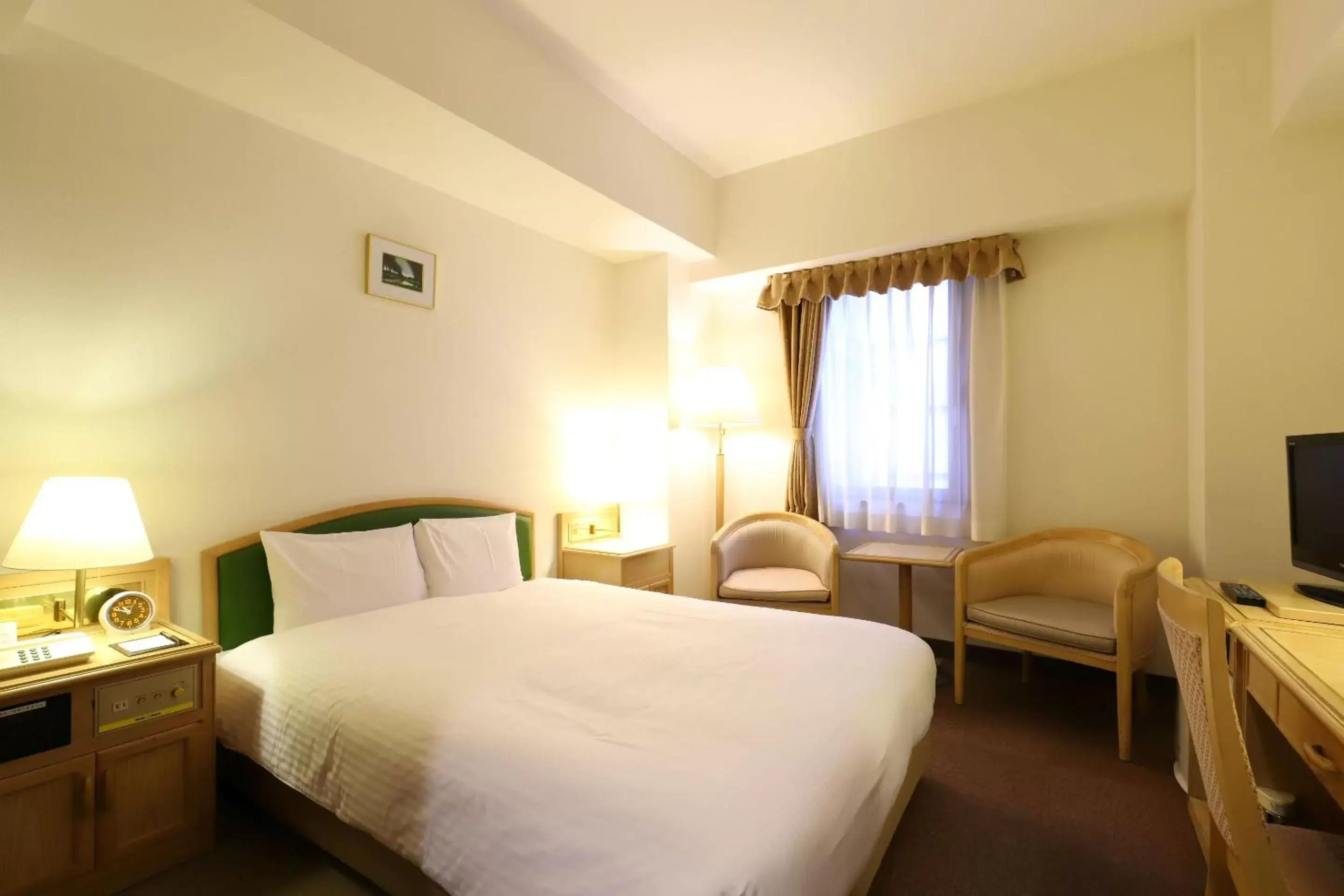 Bedroom, Bed in Smile Hotel Nagoya Shinkansenguchi Bedroom, Bed in Smile Hotel Nagoya Shinkansenguchi