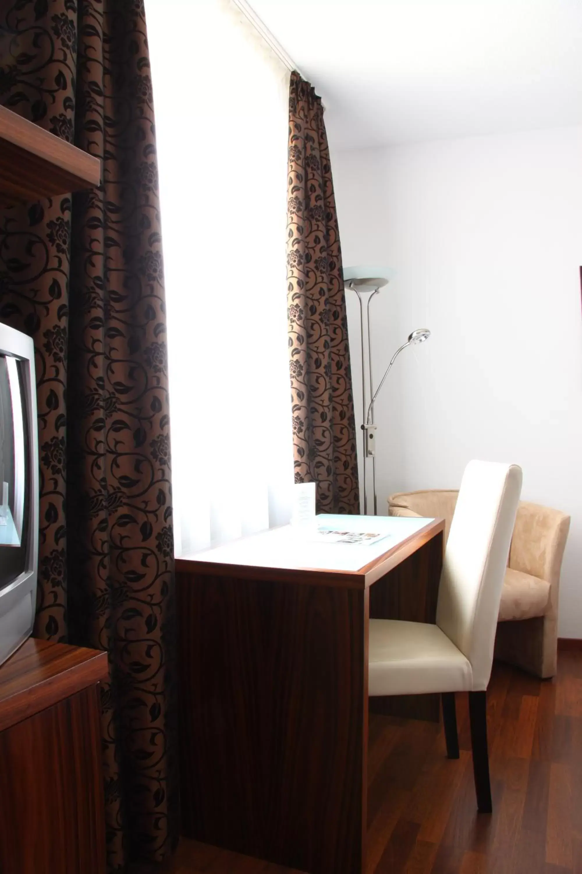 Comfort Double Room - single occupancy in Hotel zur Pfalz Comfort Double Room - single occupancy in Hotel zur Pfalz
