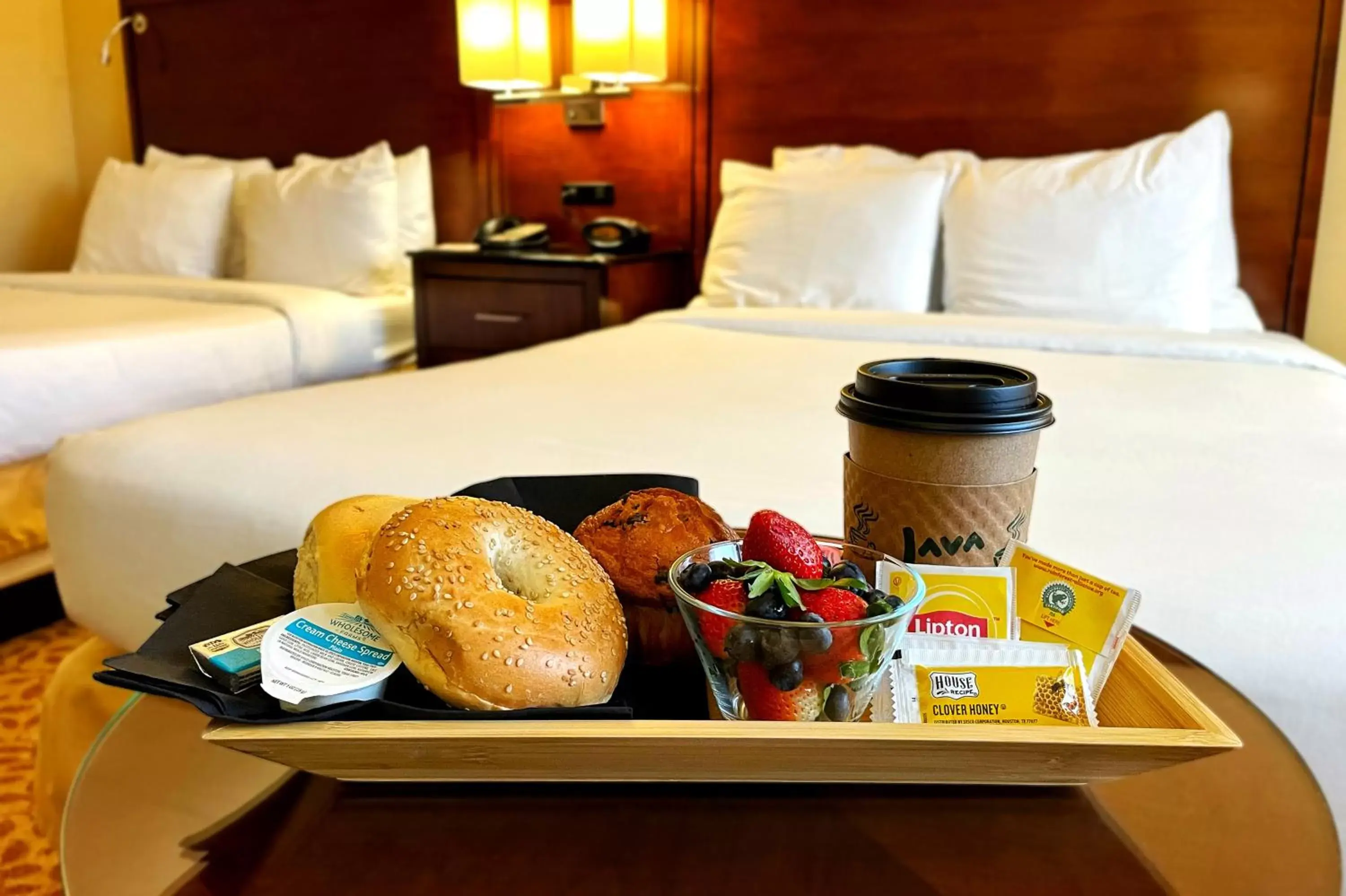 Breakfast, Bed in Jake's 58 Casino Hotel - Adult Only