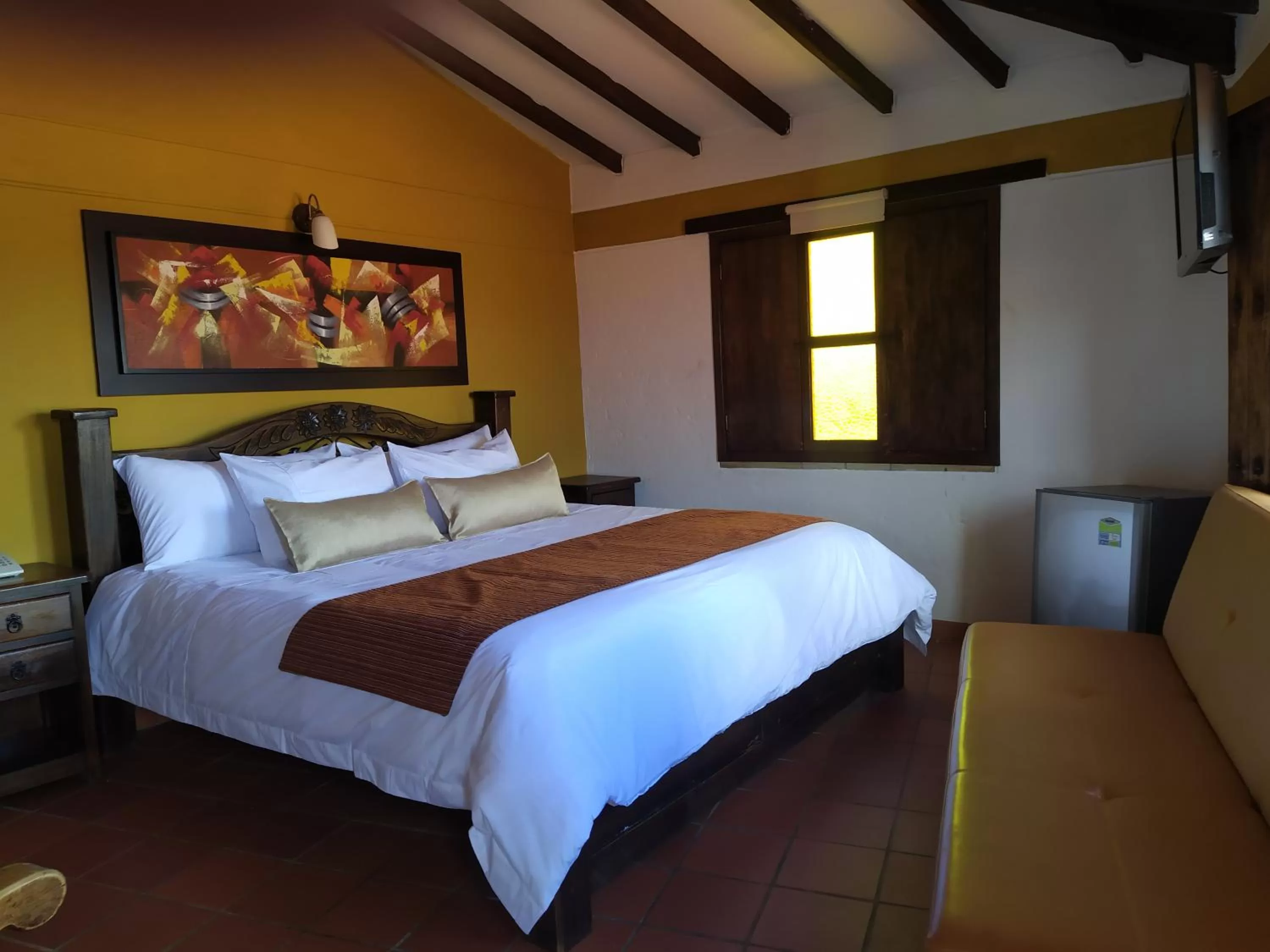 Photo of the whole room, Bed in Hotel Las Rocas Resort Villanueva