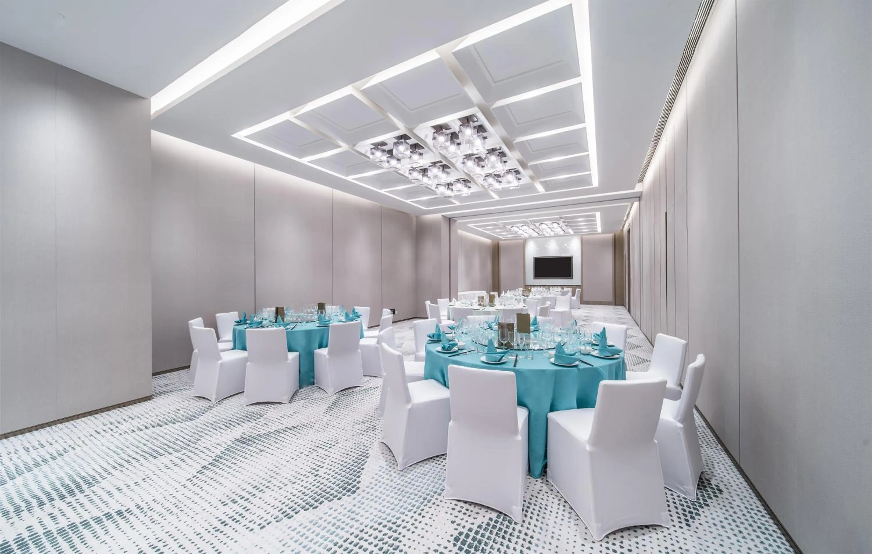 Meeting/conference room in HUALUXE Xi'an Chanba by IHG-西安浐灞华邑酒店-Near Xi'an International Convention Exhibition Center and Shopping mall and The Romantic show of Xi'an-Free Luggage Storage-English Service