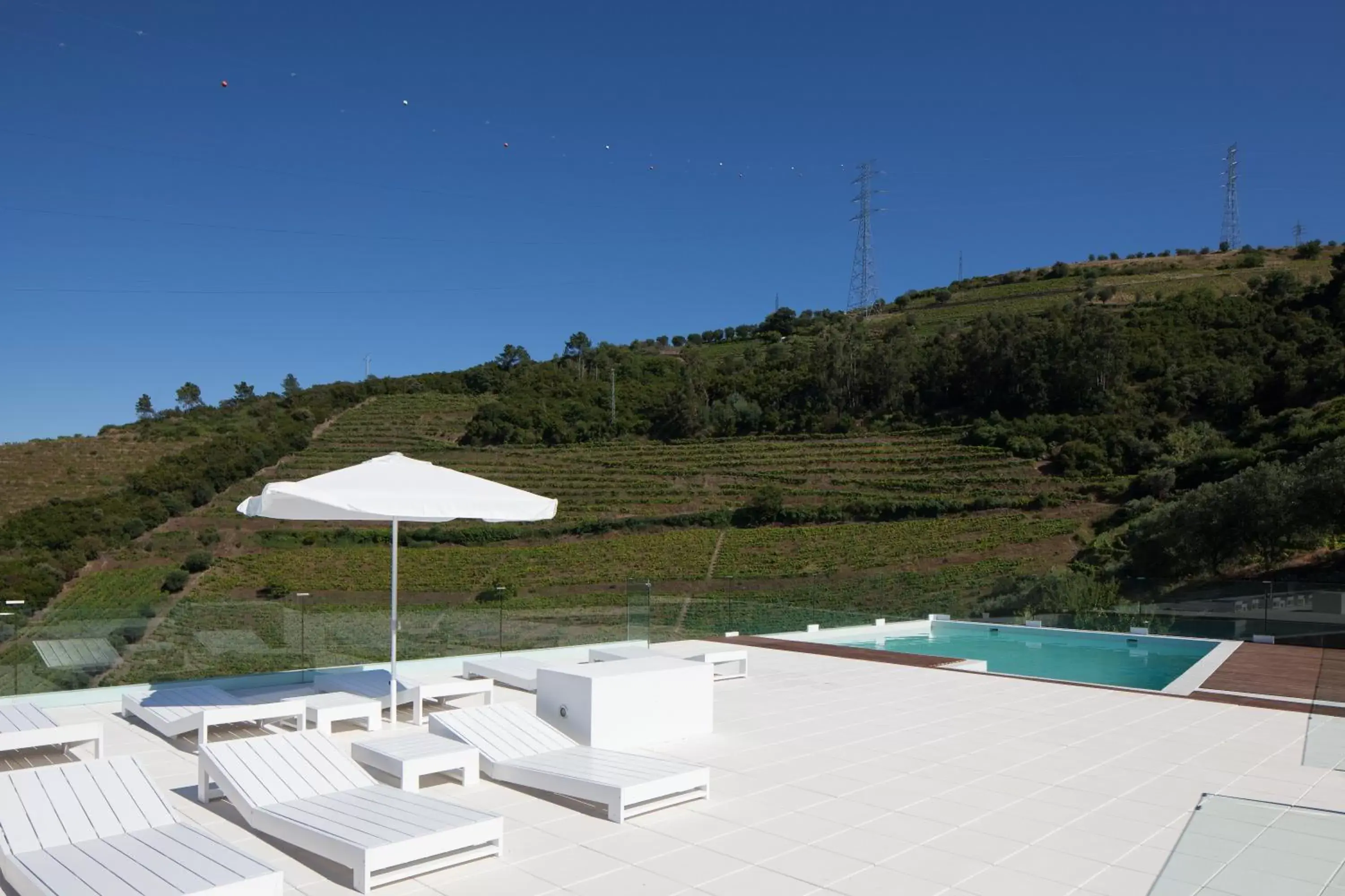 Day, Pool View in Quinta De Casaldronho Wine Hotel