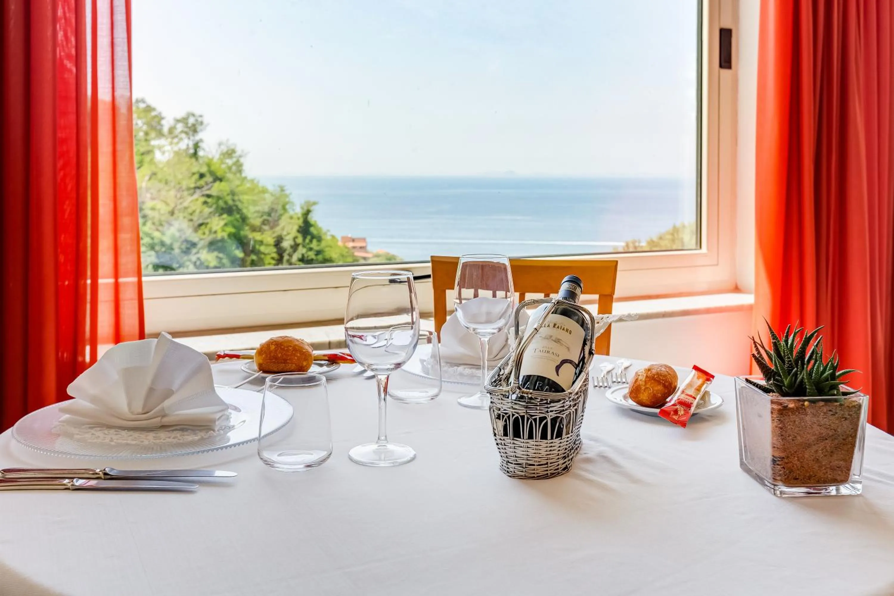 Restaurant/places to eat in Best Western Hotel La Solara